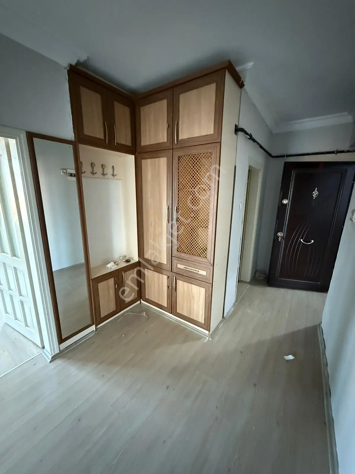 Çalışkan Emlak'tan Satılık Nazar Sitesi 3+1 2. Kat Daire - Görsel 4