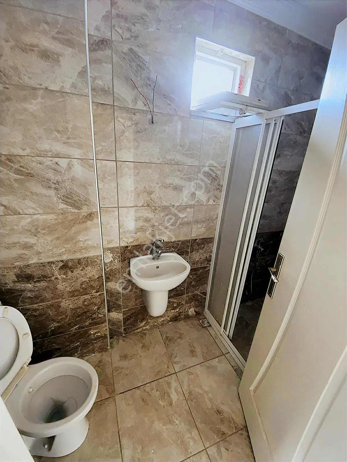 Çalışkan Emlak'tan Muhsinyazıcıoğlu Cad. Üzeri Kiralık 1+1daire - Görsel 3