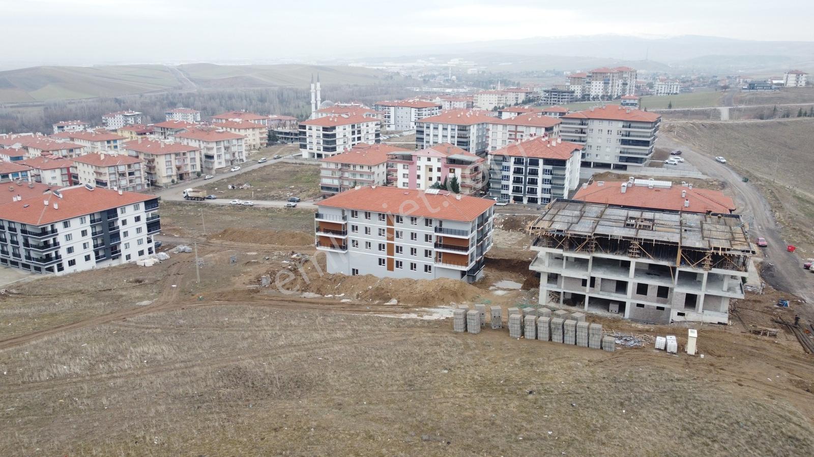 *altınova Da Yüksek Kat İmarlı Bi Daire Getirili Şehrin İçinde* - Görsel 31
