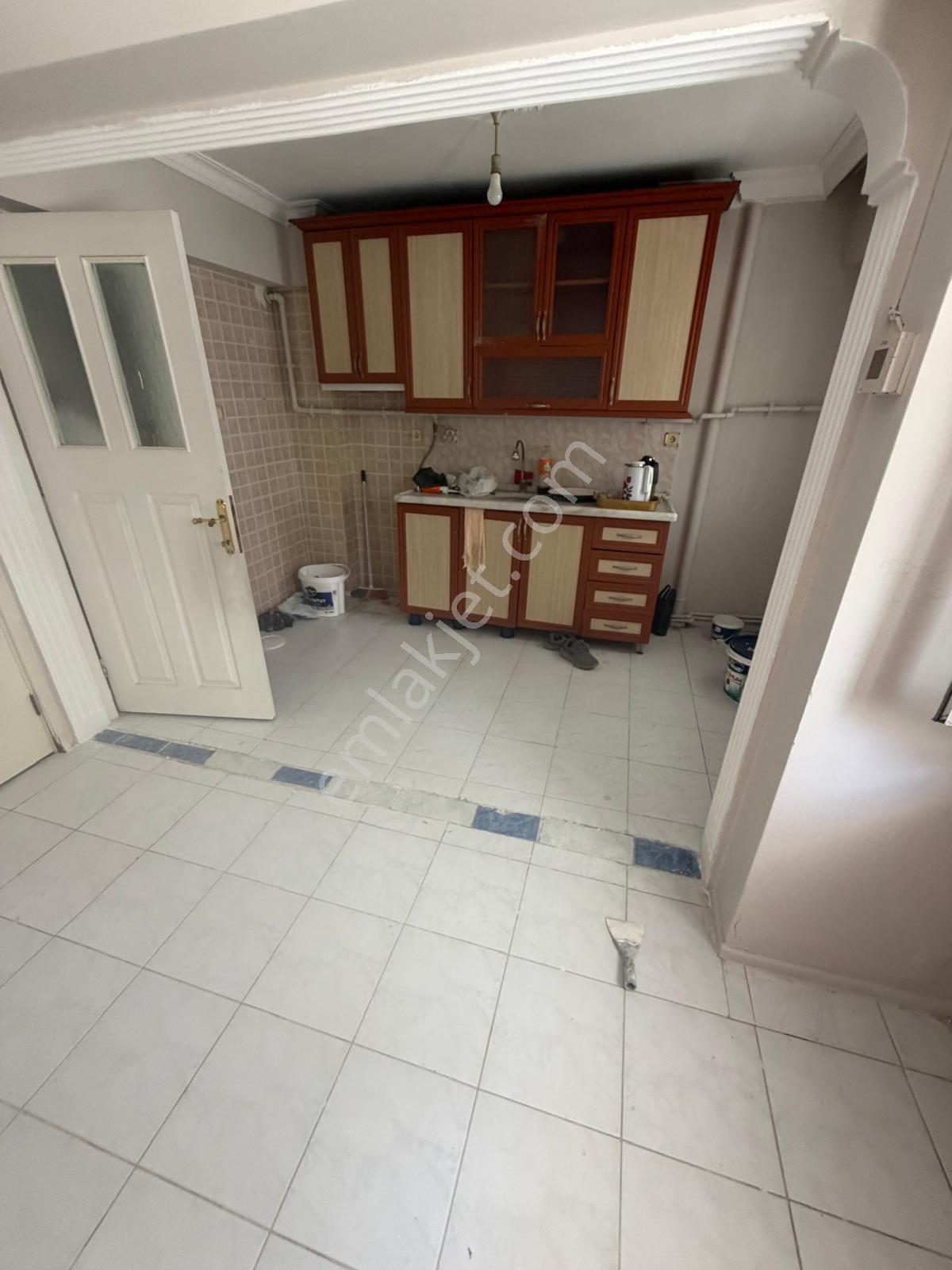 Demetten Bünyamin Sitesinde 2+1 Kapalı Mutfak Önü Açık Kiralık.. - Görsel 4