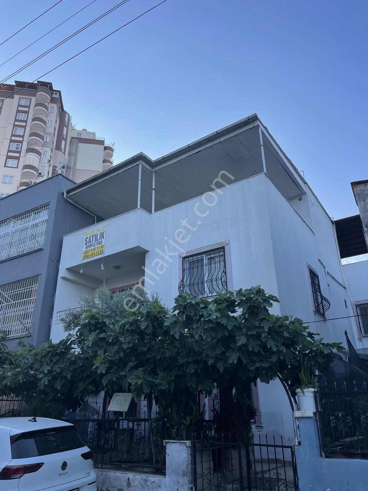 Aziz Emlaktan Yenışehırde Satılık Tripleks Villa