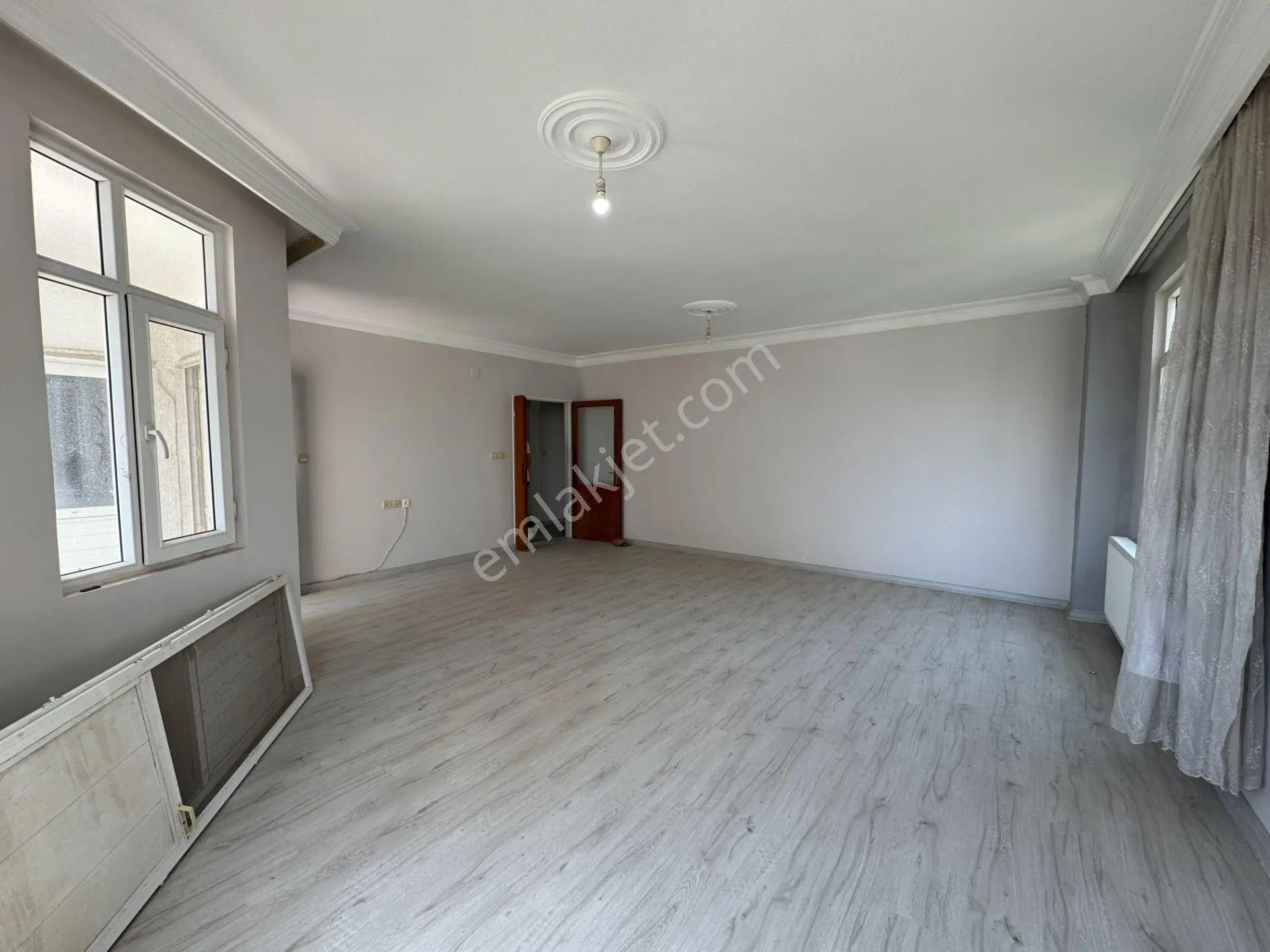 Adanakoop Belediye Evlerinde Doğal Gazlı 3+1 Masrafsız Kiralık Daire - Görsel 2