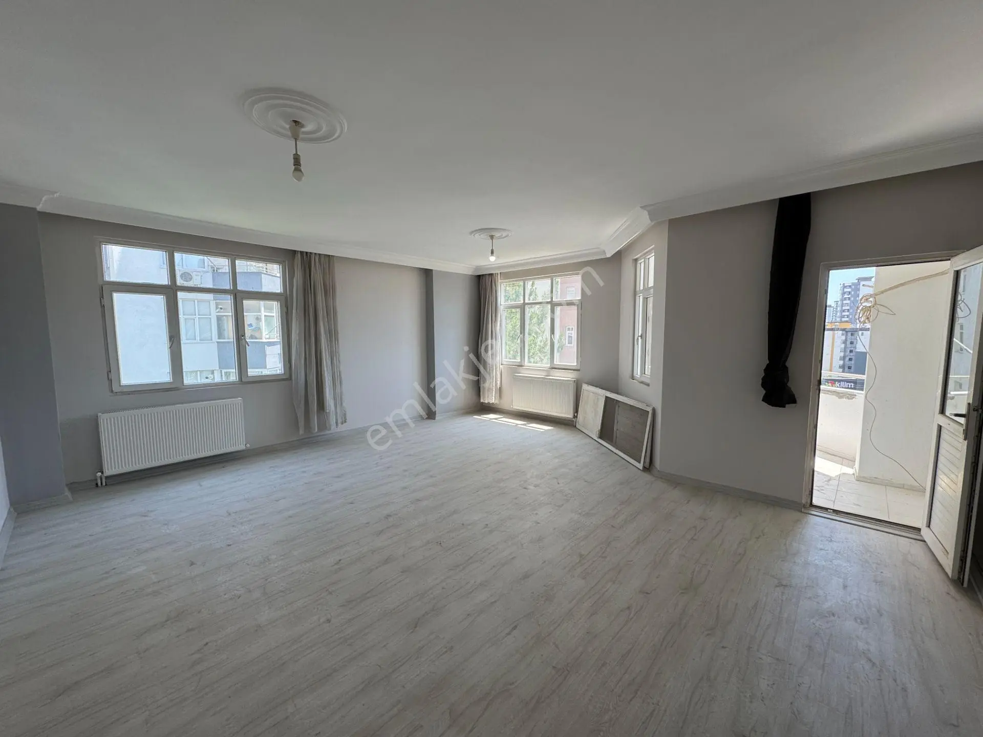 Adanakoop Belediye Evlerinde Doğal Gazlı 3+1 Masrafsız Kiralık Daire - Görsel 3