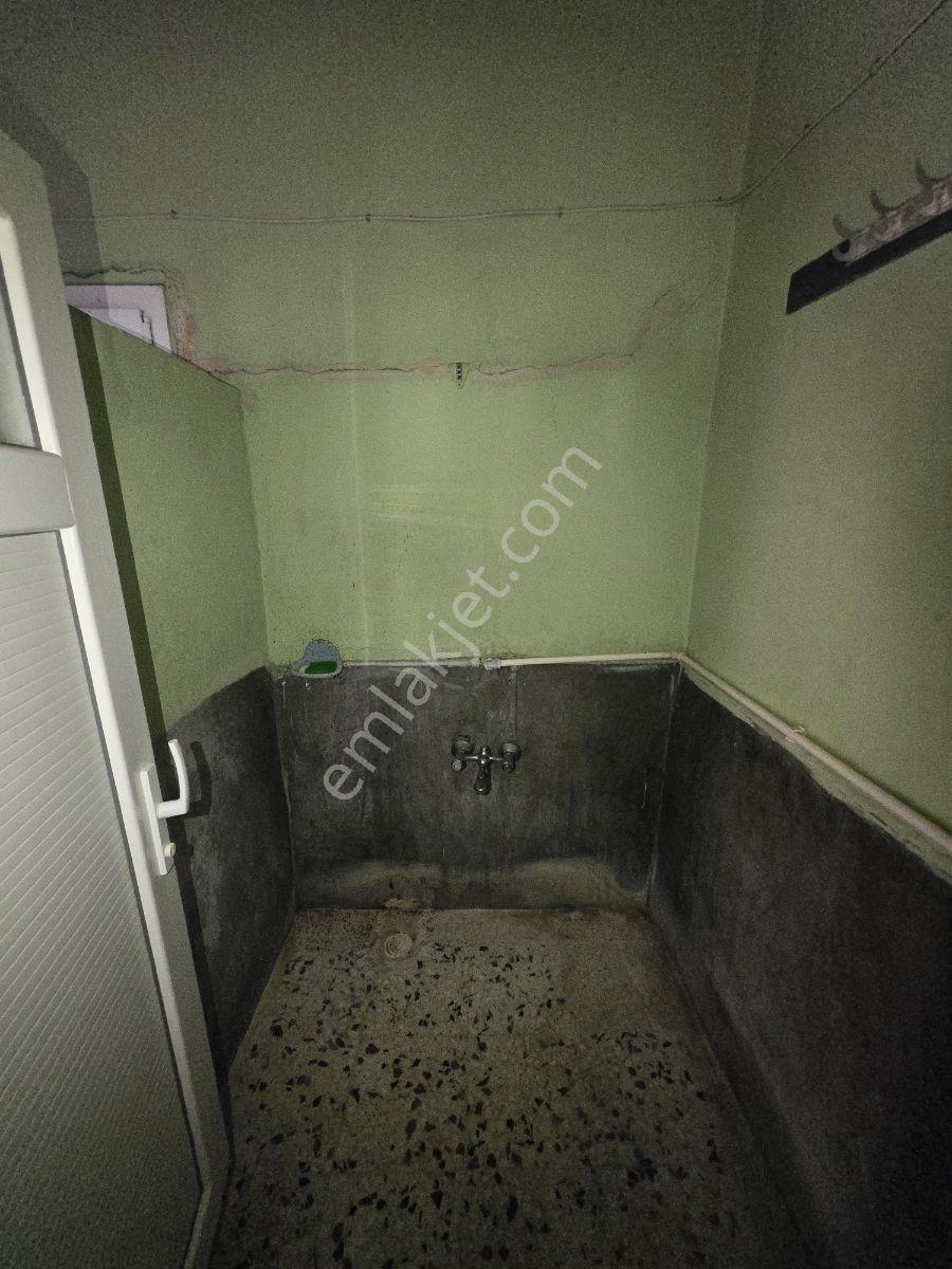Vesile'den Gitti Gidiyor Cadde Yanı 2 Katlı Müstakil - Görsel 12