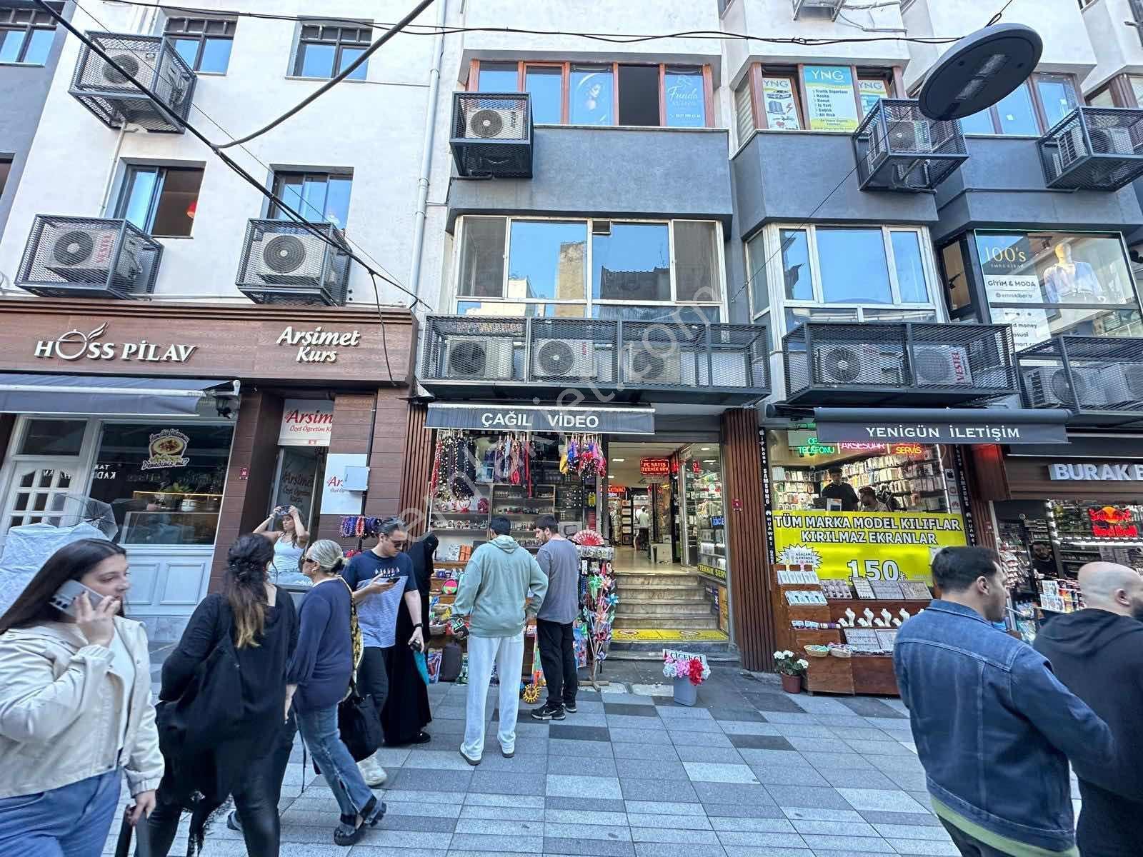 Redstone Şana Dan Meydanda Satılık Dükkan - Görsel 2