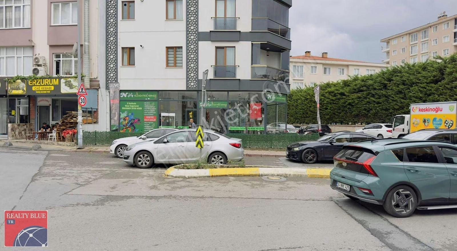İşlek Cadde Üzeri 315 M2 Bahçe Kullanımlı Depolu