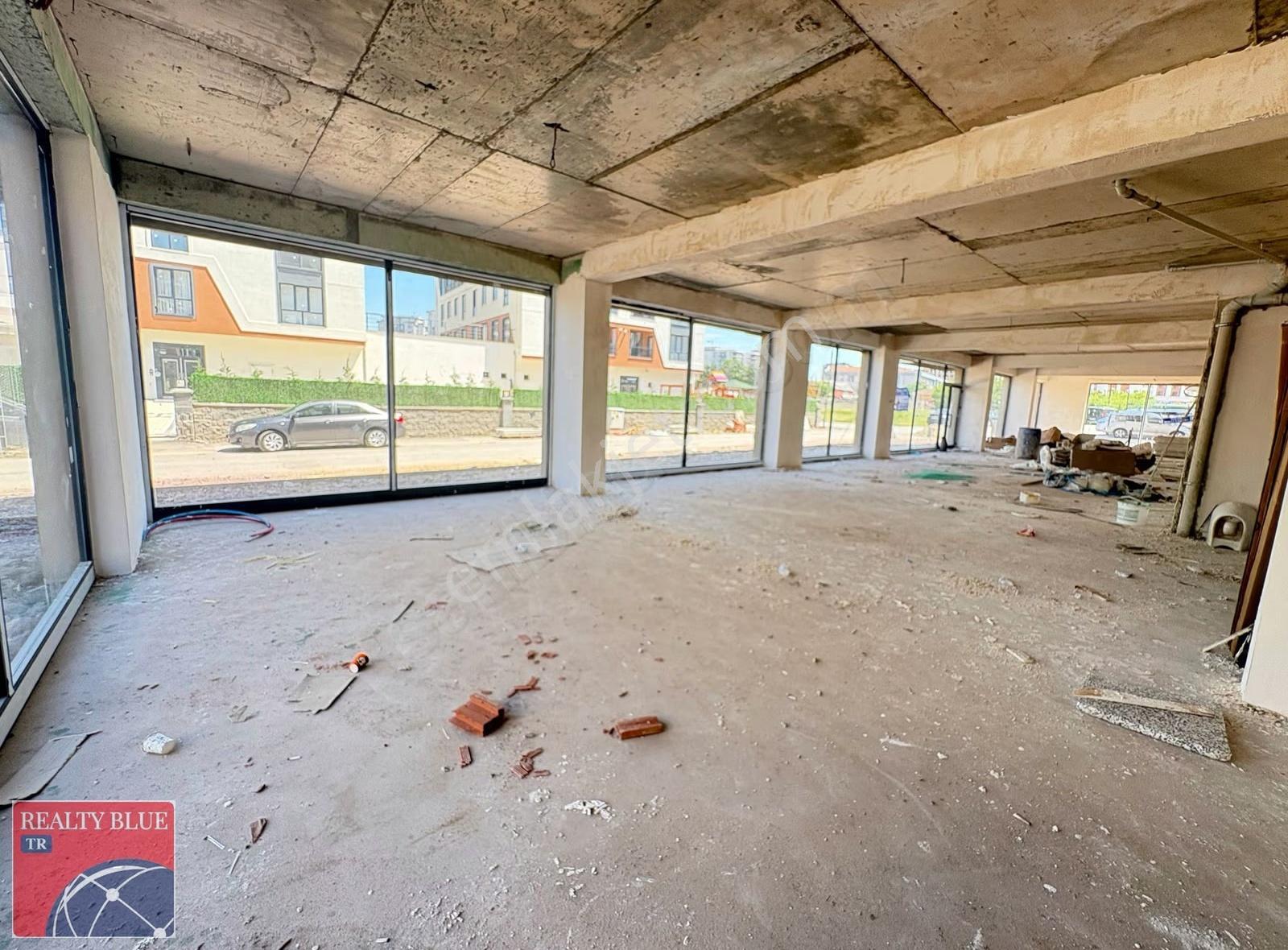 Sultanbeyli De Prestiji Binanın Altında Satılık 400 M2 Dükkan - Görsel 19
