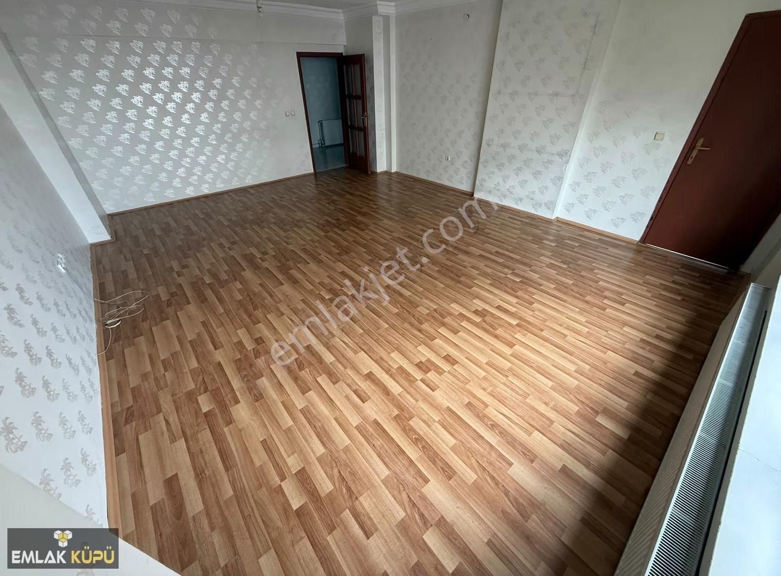 Ahimesut Mah. Merkez Sit.de Geniş Metrekarede 3+1 Kiralık Daire - Görsel 27