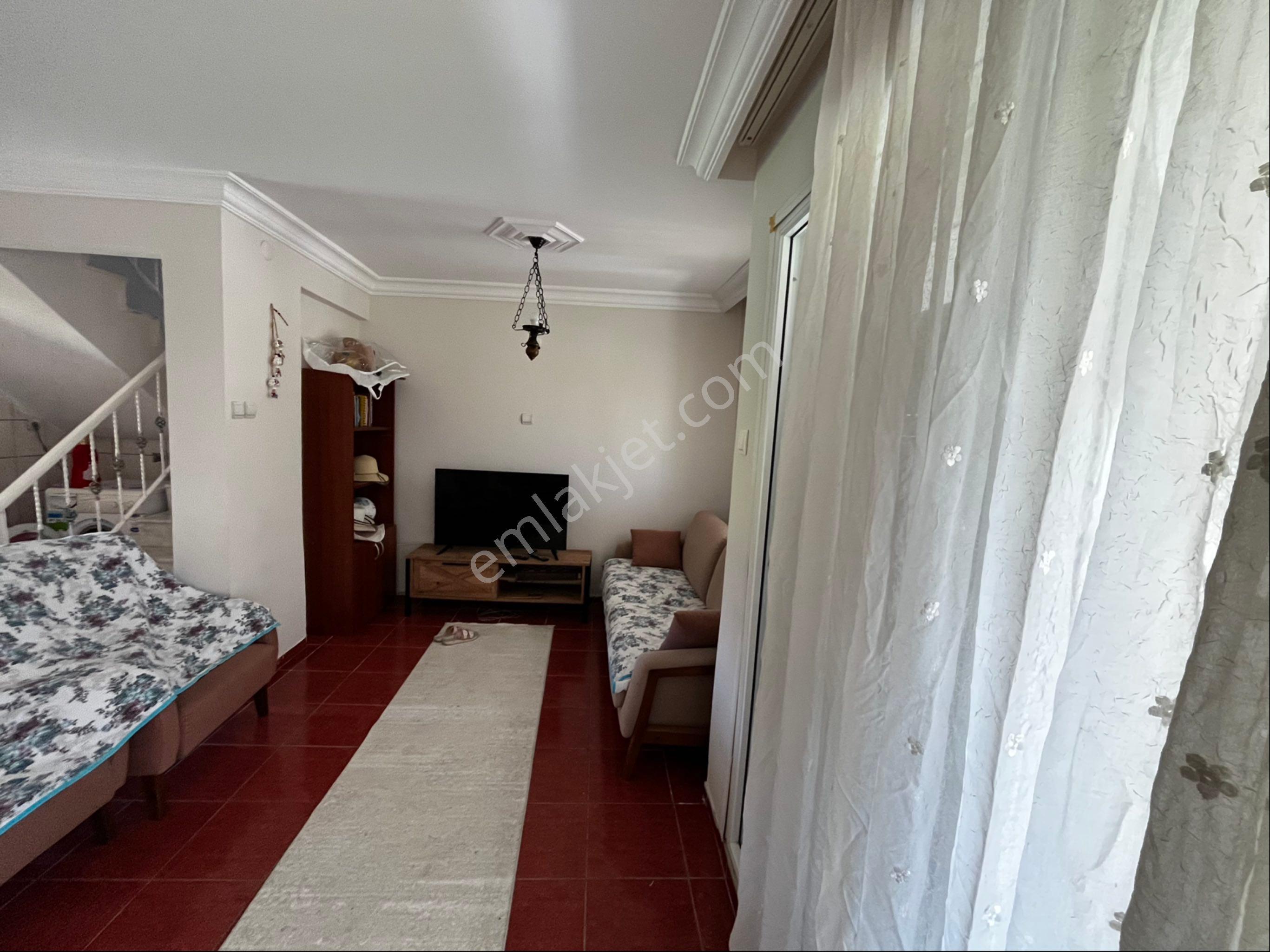 Kuşadası Davutlarda Denize 200 Metre Mesafede 3+1 Kiralık Villa - Görsel 7