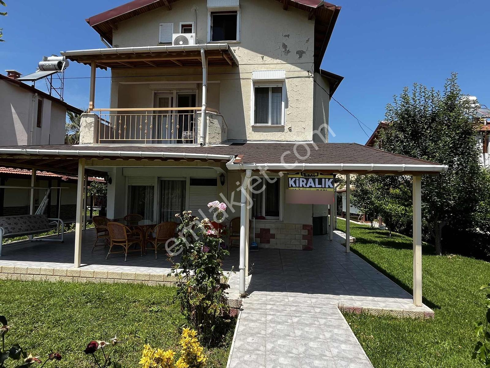 Kuşadası Davutlarda Kiralık 3+1 Villa - Görsel 16