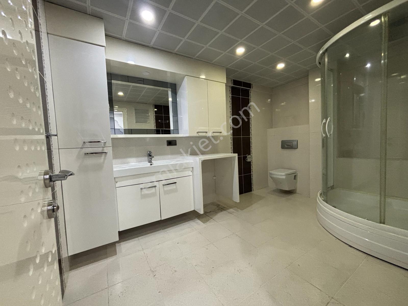 Demirlerden Kınıklı Büyük Pekdemir Yakını Asansörsüz 3+1 Kiralık - Görsel 34