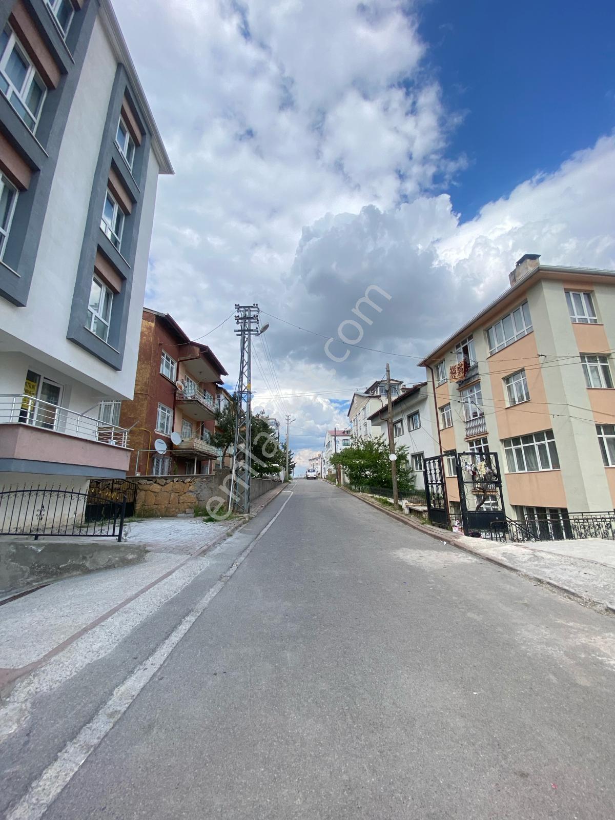 Turkuaz'dan Cuma Pazarı Yakını Komple Yapılı Satılık 3+1 Daire - Görsel 12