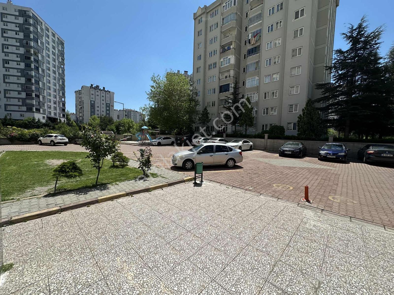 İldem De 3+1 175m2 Giyinme Odalı Ebeveyn Banyolu İçi Full Yapılı - Görsel 34
