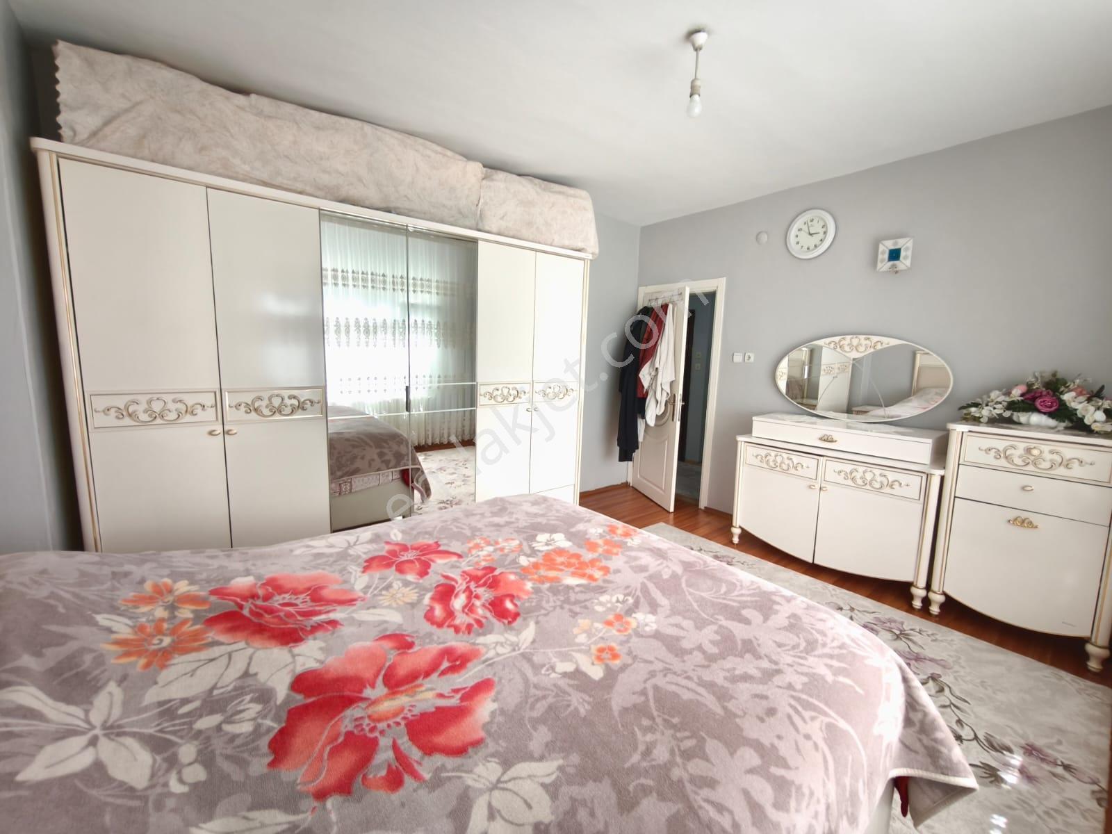 Kemer Mah.merkezi Konum Da Semt Pazarına Yakın 80 M²arakat Daire - Görsel 19