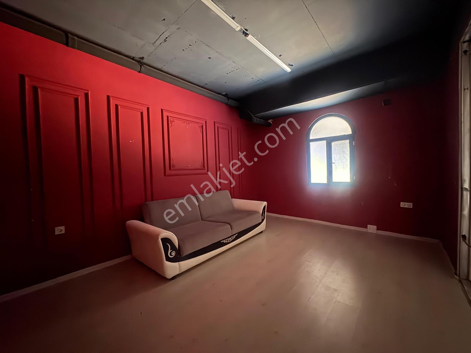 Profasor *dan Alpiş Aden House Da Kiralık Yüksek Tavan Dükkanlar - Görsel 31