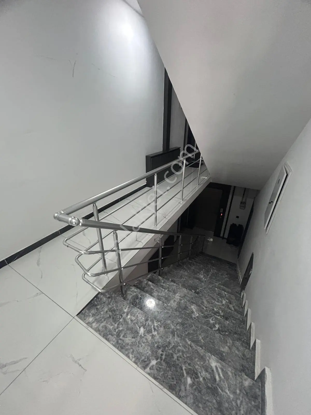 Afyon Üçok Emlaktan Cumhuriyet Mah 1+1 Sıfır Ayarında Satılık Daire - Görsel 5
