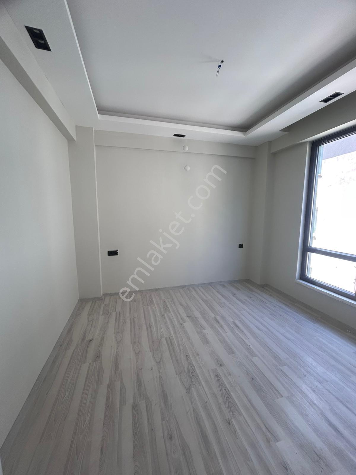 Afyon Üçok Emlaktan Cumhuriyet Mah 1+1 Sıfır Ayarında Satılık Daire - Görsel 14