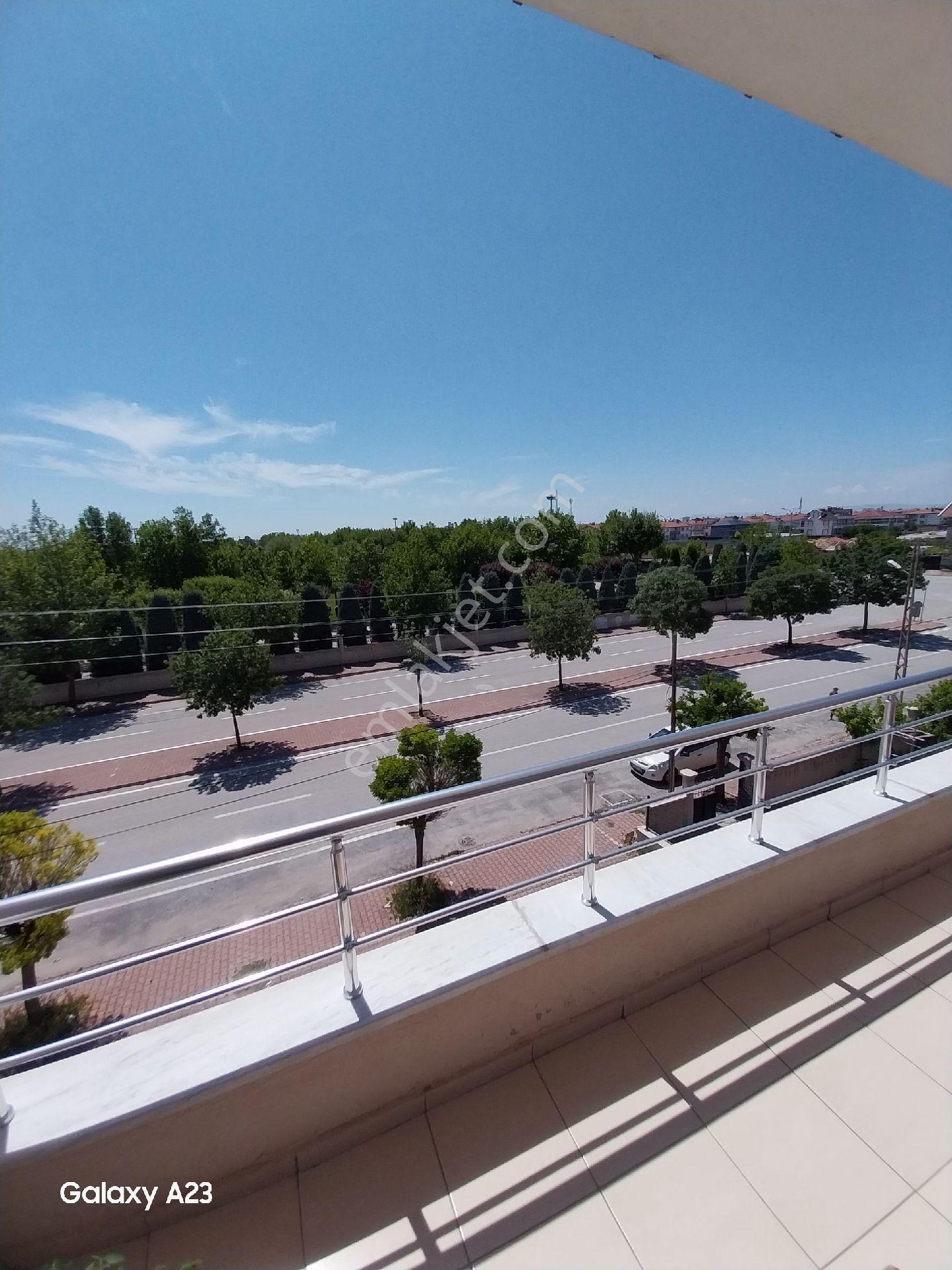 Karaaslanda Satlık 3+1 155 M2 Geniş - Görsel 4