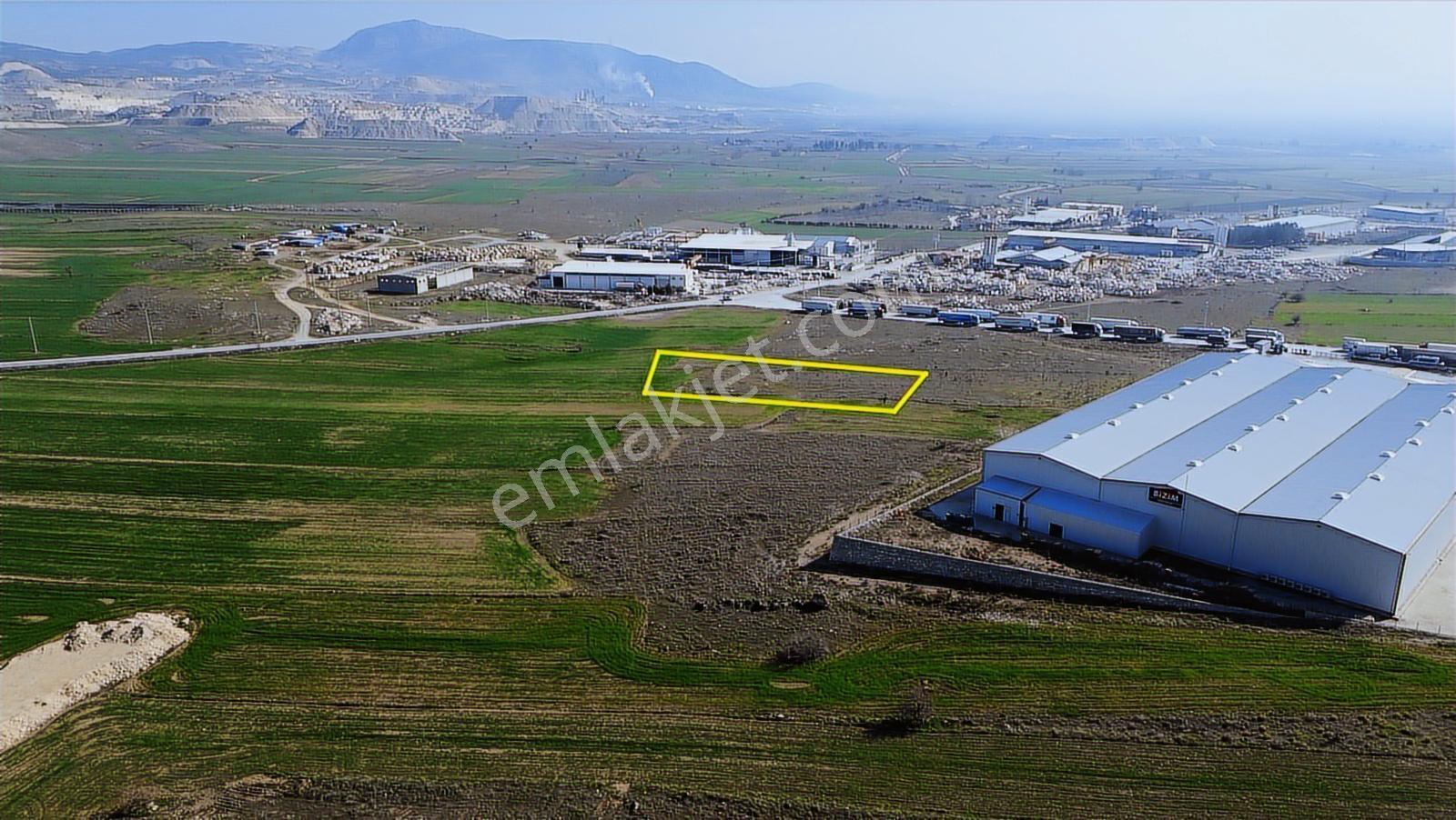 Kocabaş Mermer Fabrikaları Bölgesi'nde Satılık Sanayi Arsası - Görsel 4
