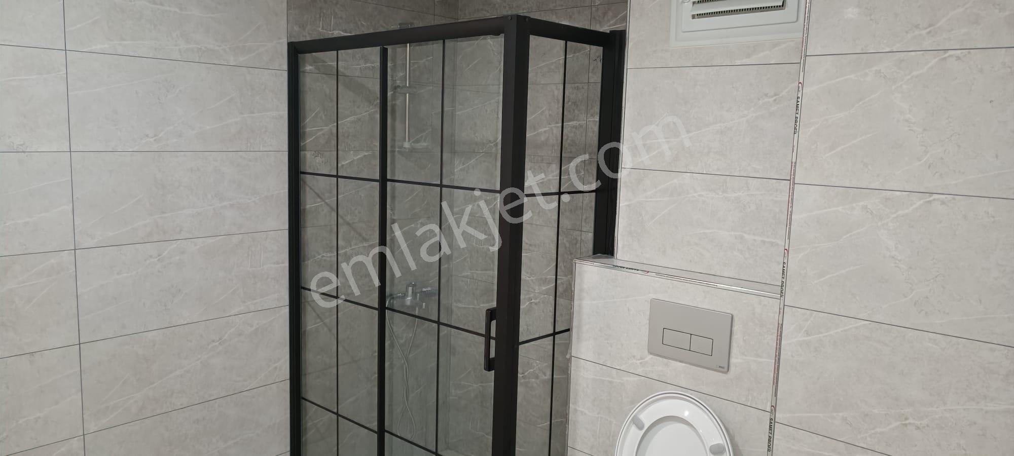 Avcılar Gümüşpala Mah Satılık 2+1.87 M2 Bahçeli Griş Kat Daire - Görsel 2