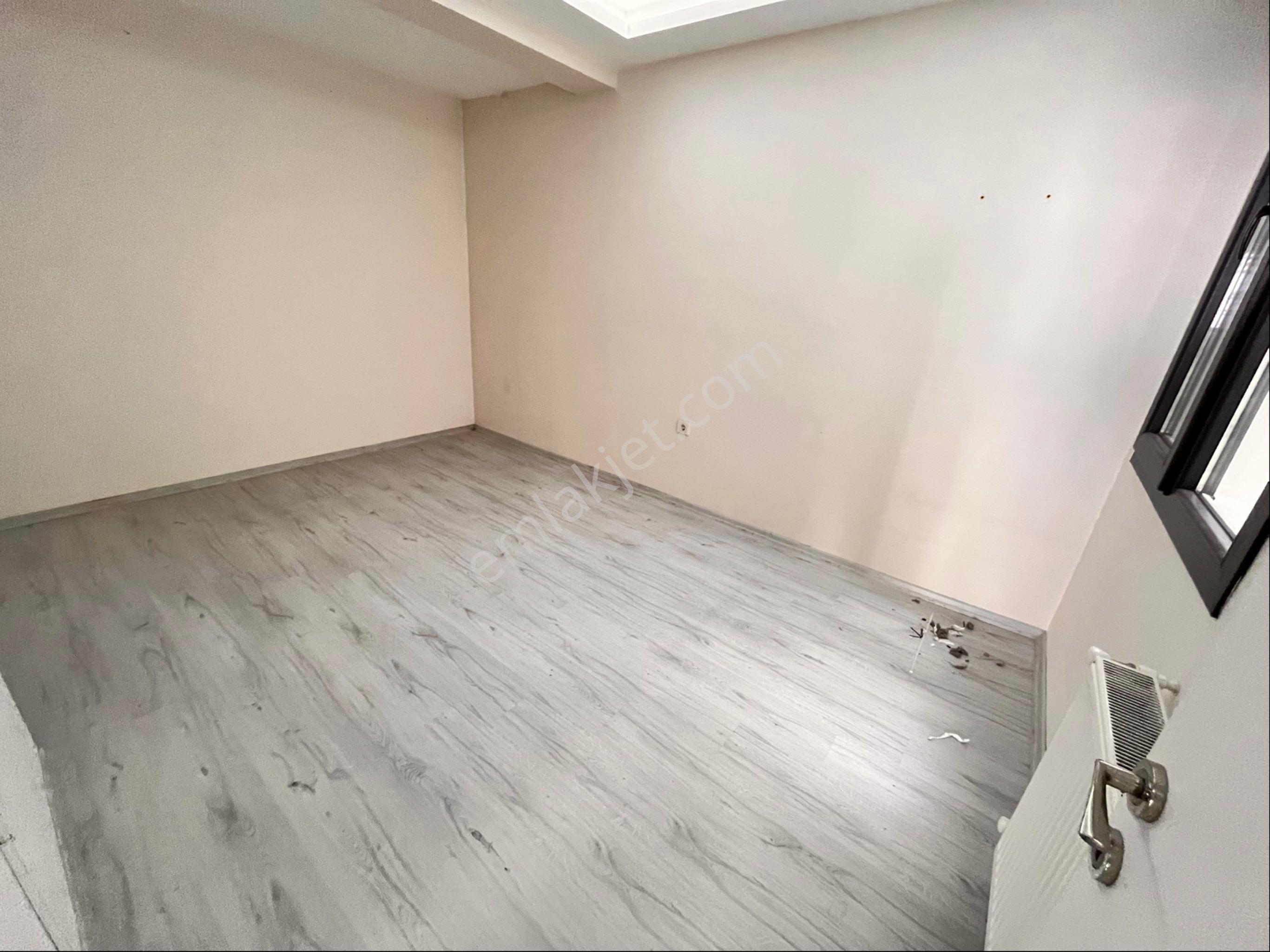 İzmir Konak Atılla Mahallesinde 3+1 120m2 Arakat Asansörlü Otoparklı Yeni Bina - Görsel 11