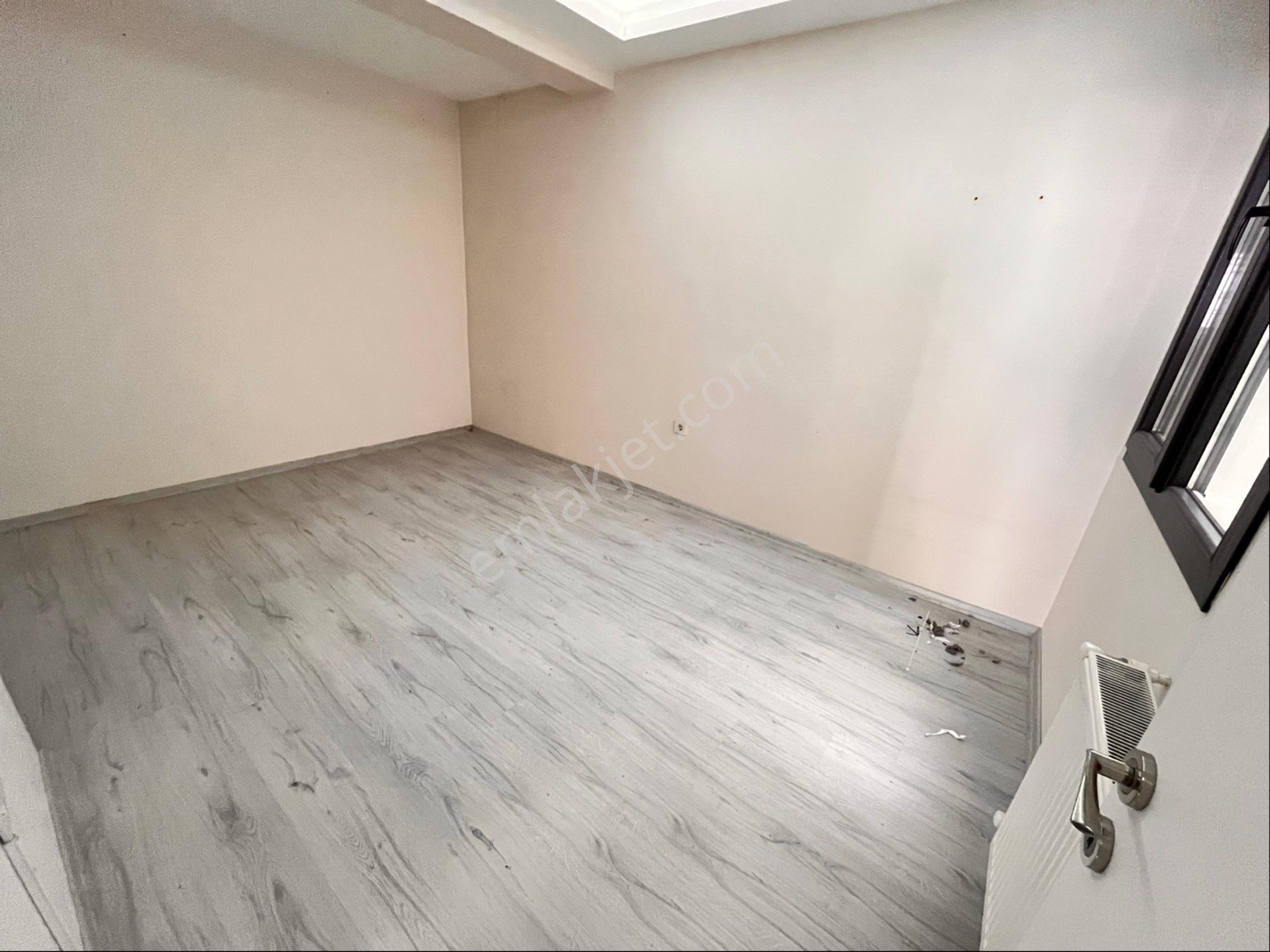 İzmir Konak Atılla Mahallesinde 3+1 120m2 Arakat Asansörlü Otoparklı Yeni Bina - Görsel 10