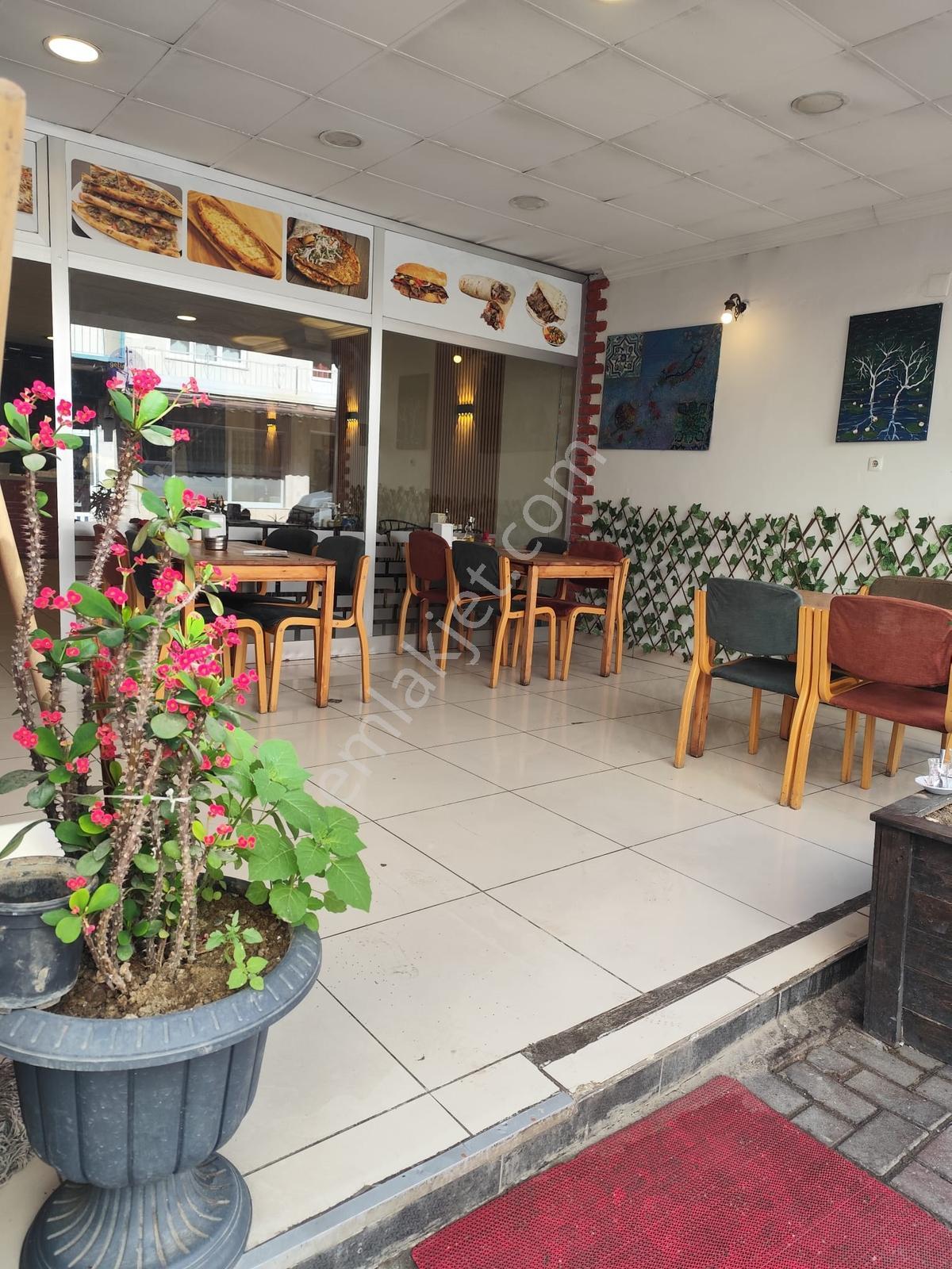 Müşterisi Bol Faal Halde Karafırın Doğalgazlı Pide Döner Salonu - Görsel 2