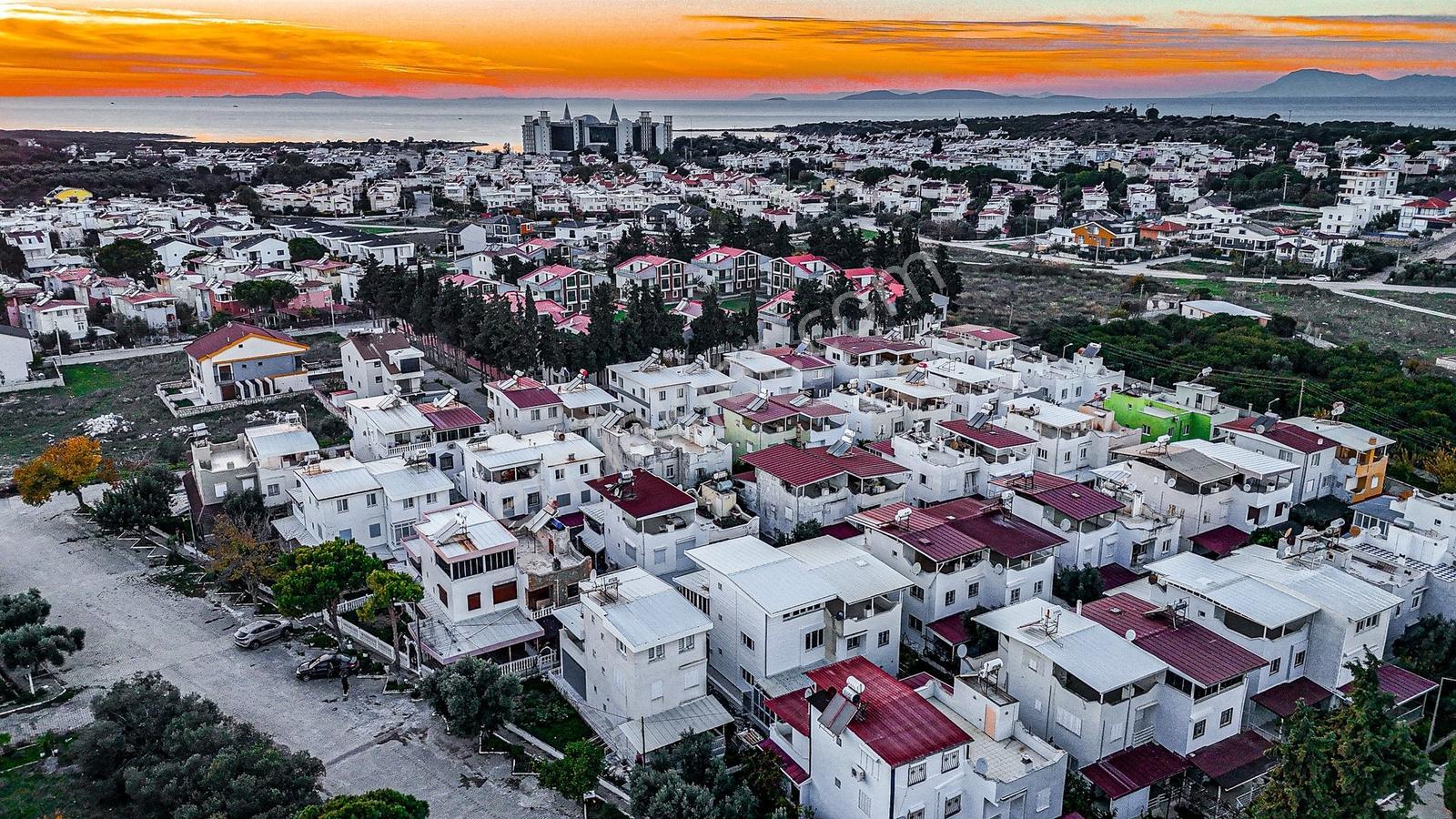 Didim Hisar Mahallesinde Satılık Ayrı Mutfak Villa - Görsel 24