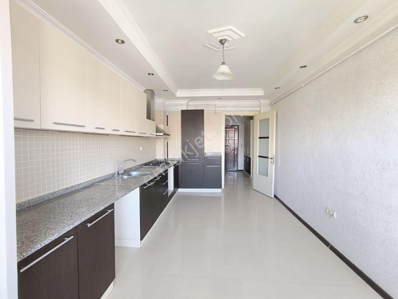 Lobby Fortisten Karahasanlıda Site İçinde 3+1 185m2 Daire - Görsel 4