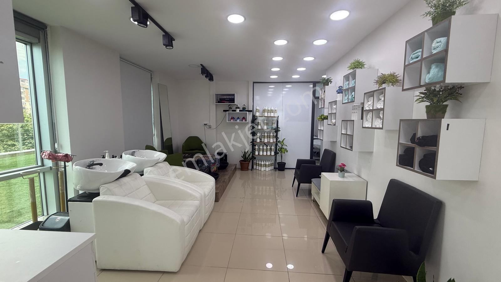 Turyap'tan Real Towers Plaza'da 200 M² Teraslı Satılık Ofis - Görsel 2