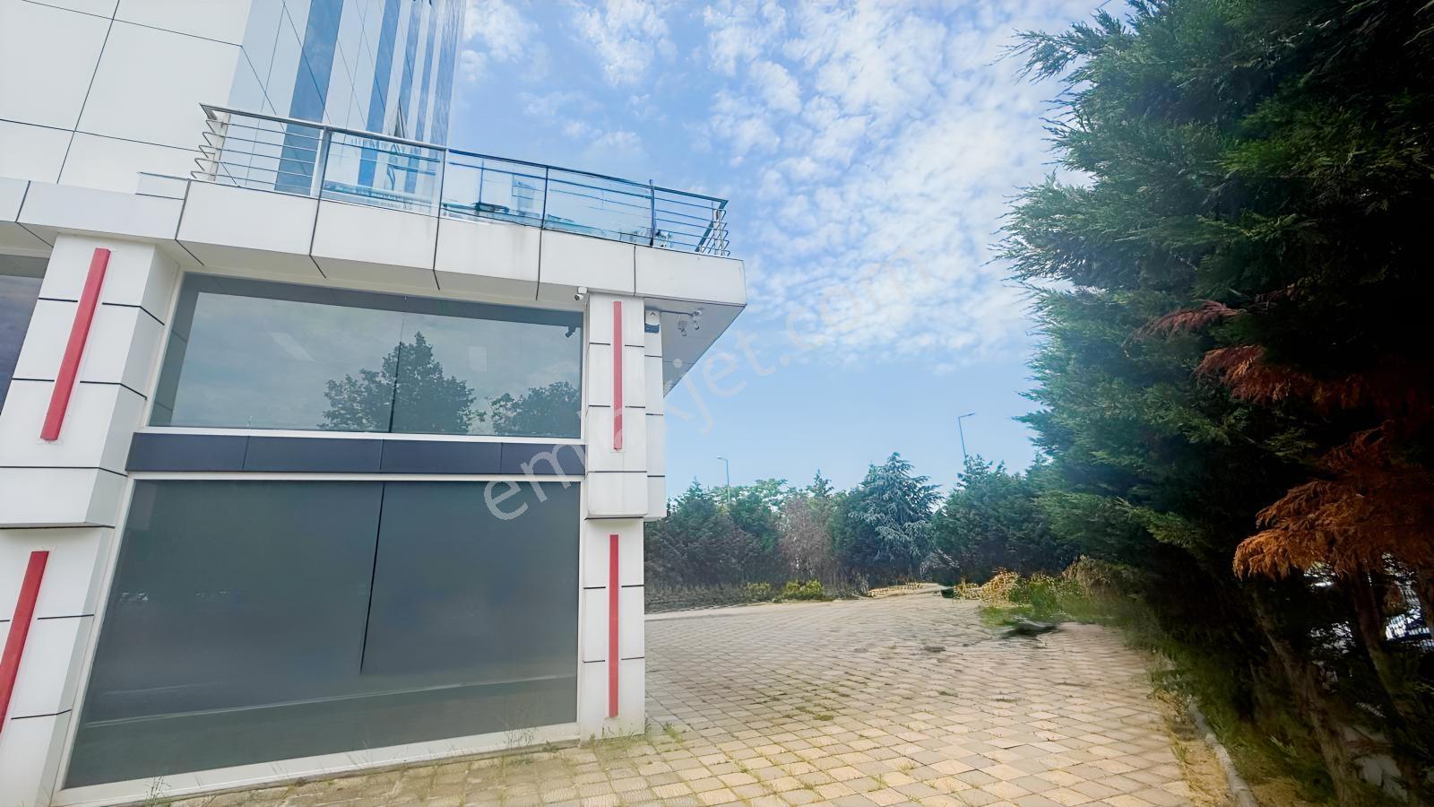 Turyap'tan Real Towers Plaza'da 200 M² Teraslı Satılık Ofis - Görsel 9