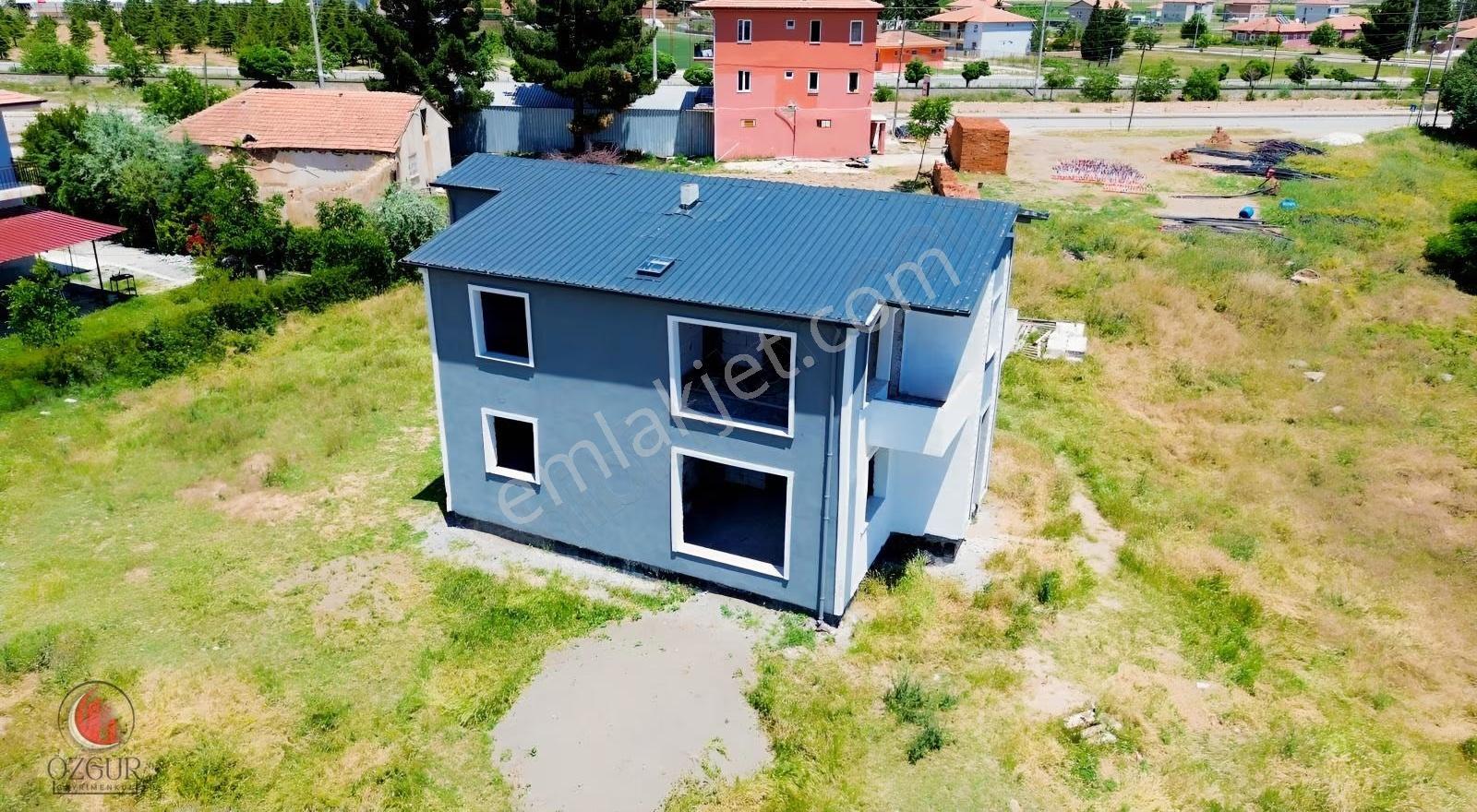 Özgür'den Yazıhan Merkezde 682 M² Arsalı Natamam Villa - Görsel 6