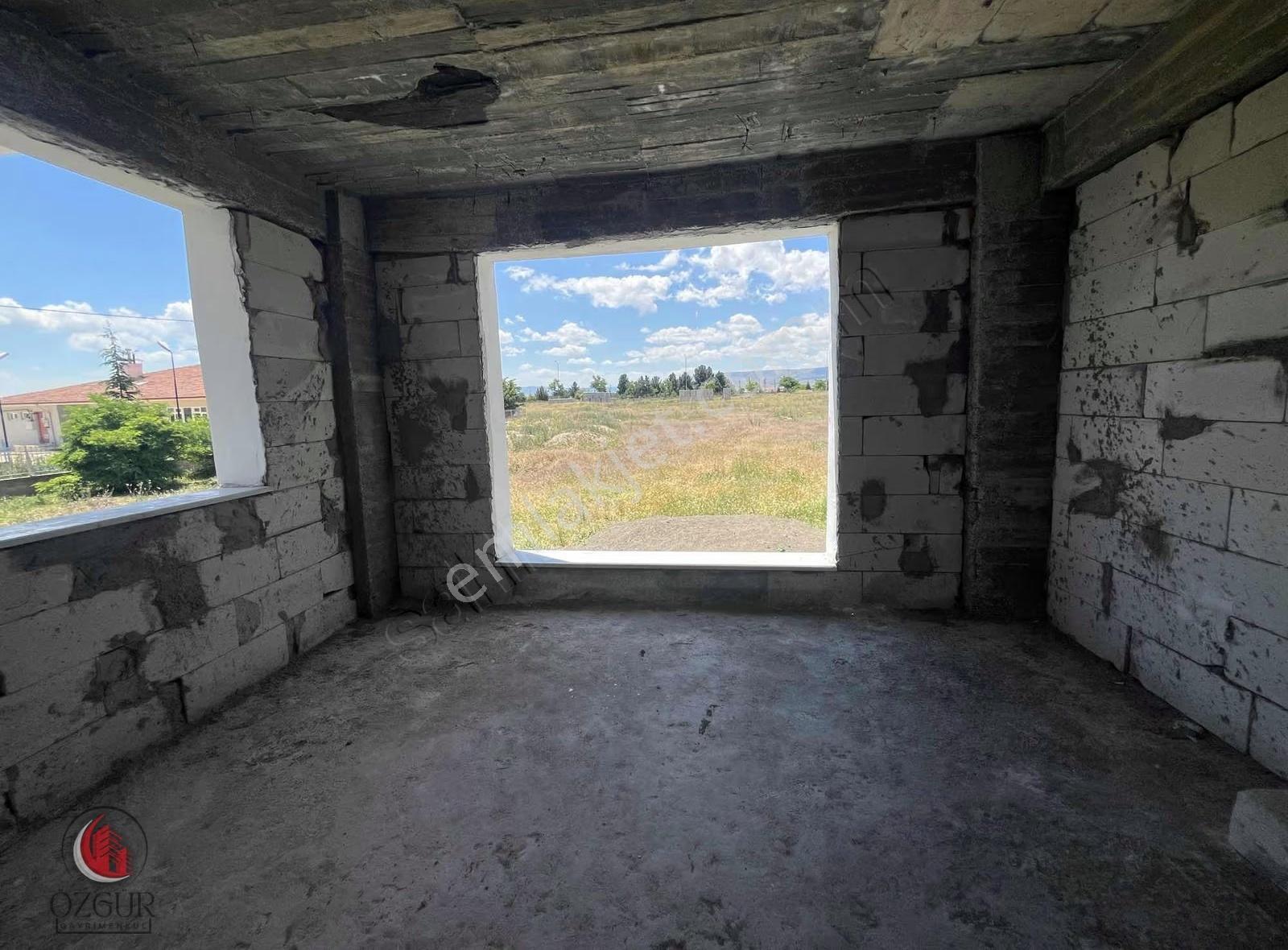 Özgür'den Yazıhan Merkezde 682 M² Arsalı Natamam Villa - Görsel 10