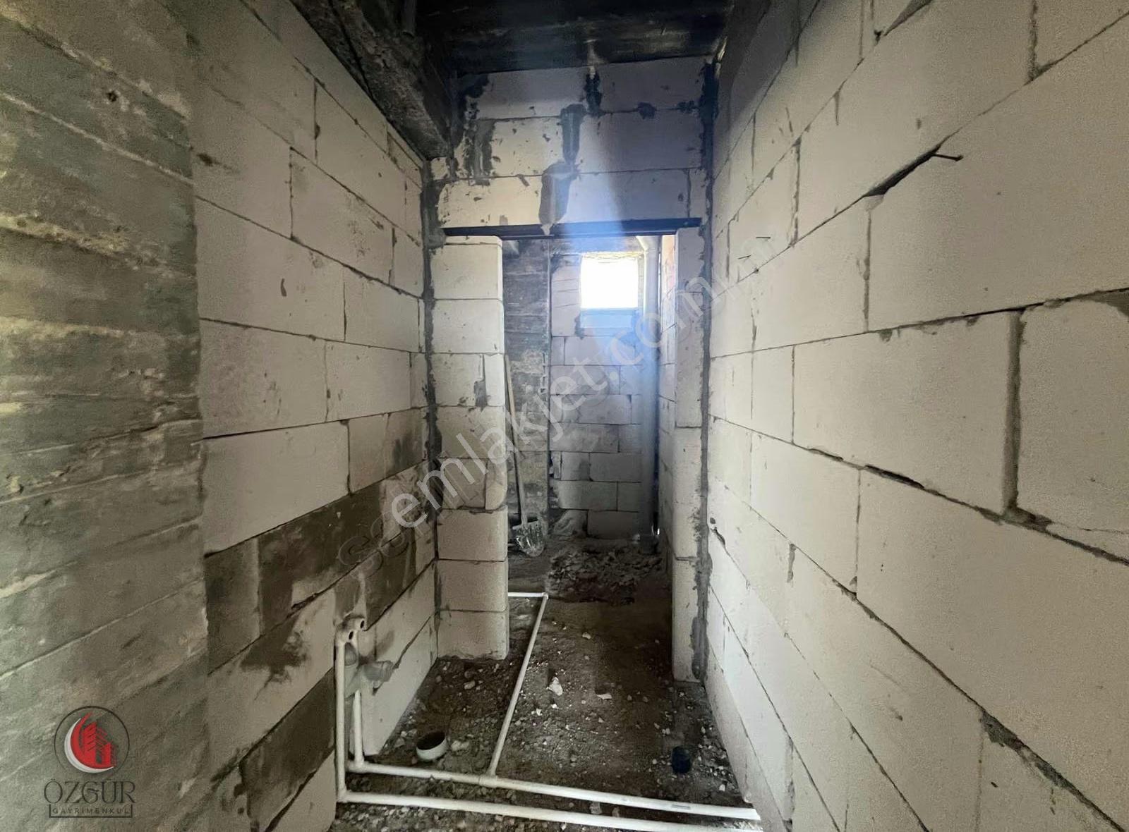 Özgür'den Yazıhan Merkezde 682 M² Arsalı Natamam Villa - Görsel 11