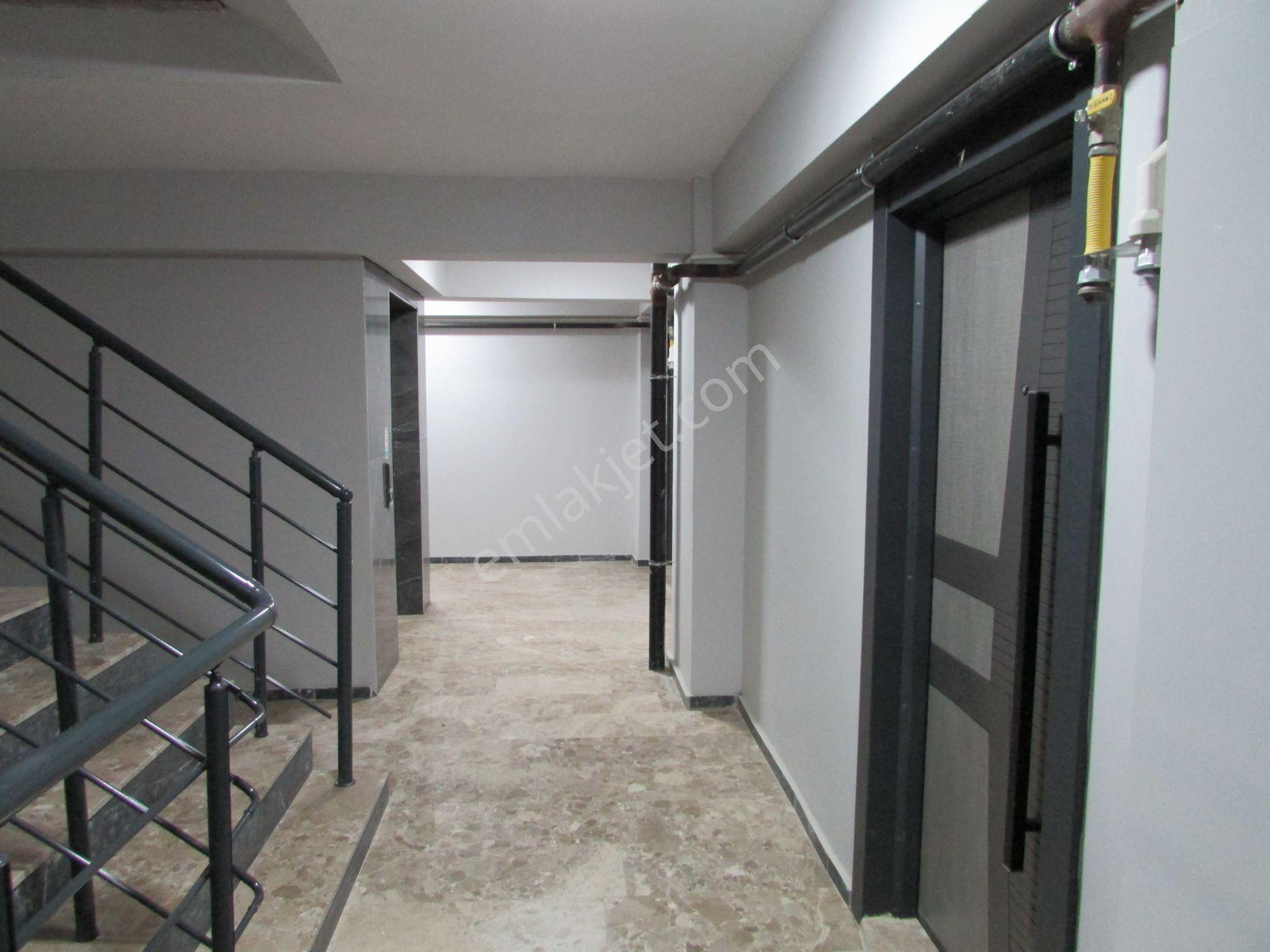 Torbalı Ayrancılarda Barışmanço Caddesi Üzerinde Sıfır Bina Ön Cephe 1+1 Satılık Daire - Görsel 28