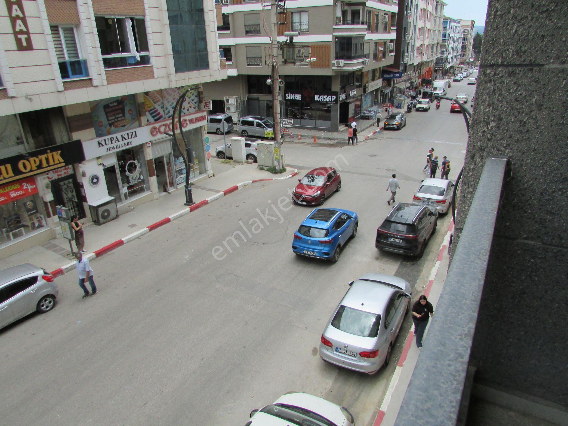 Torbalı Ayrancılarda Barışmanço Caddesi Üzerinde Sıfır Bina Ön Cephe 1+1 Satılık Daire - Görsel 19