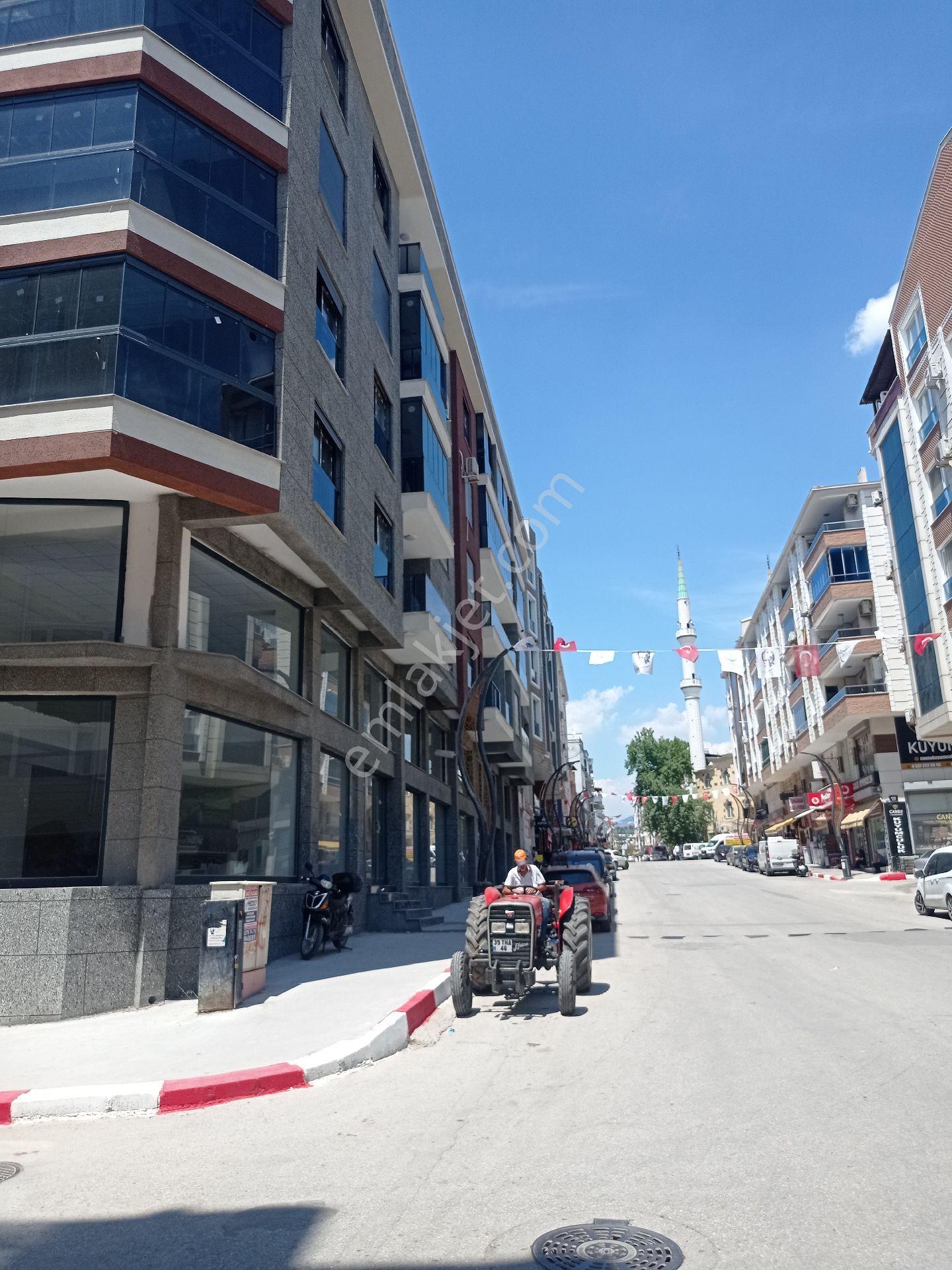Torbalı Ayrancılarda Barışmanço Caddesi Üzerinde Sıfır Bina Ön Cephe 1+1 Satılık Daire - Görsel 15