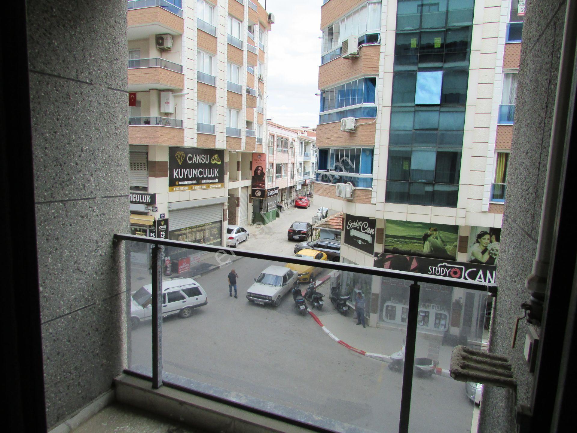 Torbalı Ayrancılarda Barışmanço Caddesi Üzerinde Sıfır Bina Ön Cephe 1+1 Satılık Daire - Görsel 21