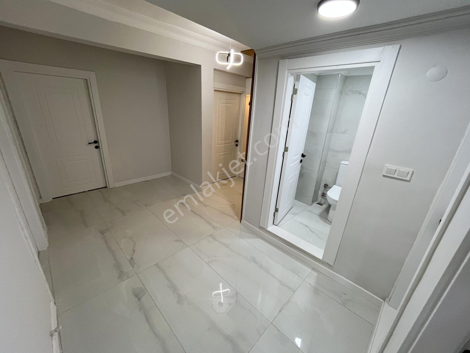 ▀güç'ten Altınkum'da Ön Cephe Ayrı Mutfaklı Lüx Yapılı 3+1 Daire - Görsel 5