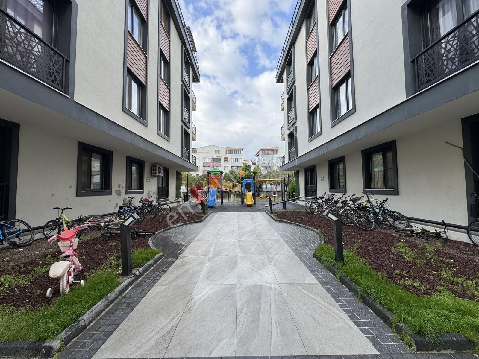 ▀güç'ten İkizçayda Yüzme Havuzlu & Otoparklı Ultra Lüx 3+1 Daire - Görsel 14