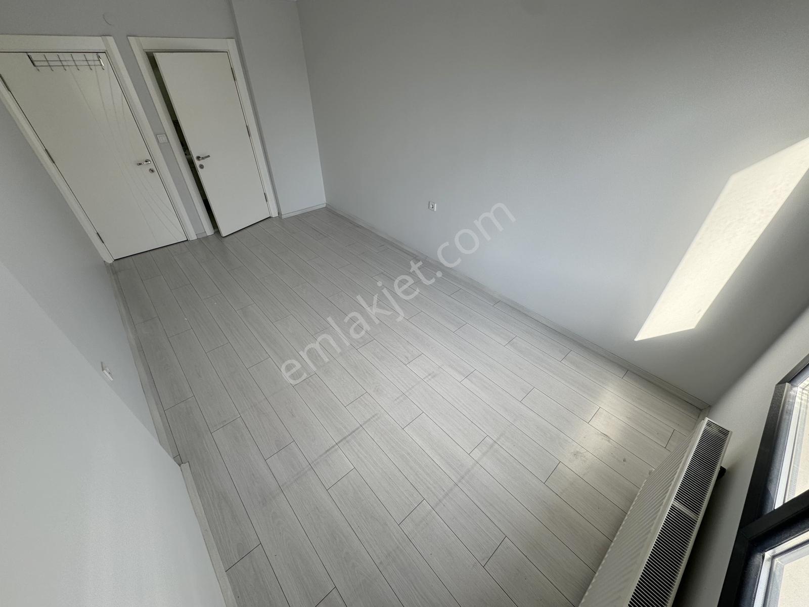 ▀güç'ten İkizçayda Yüzme Havuzlu & Otoparklı Ultra Lüx 3+1 Daire - Görsel 29