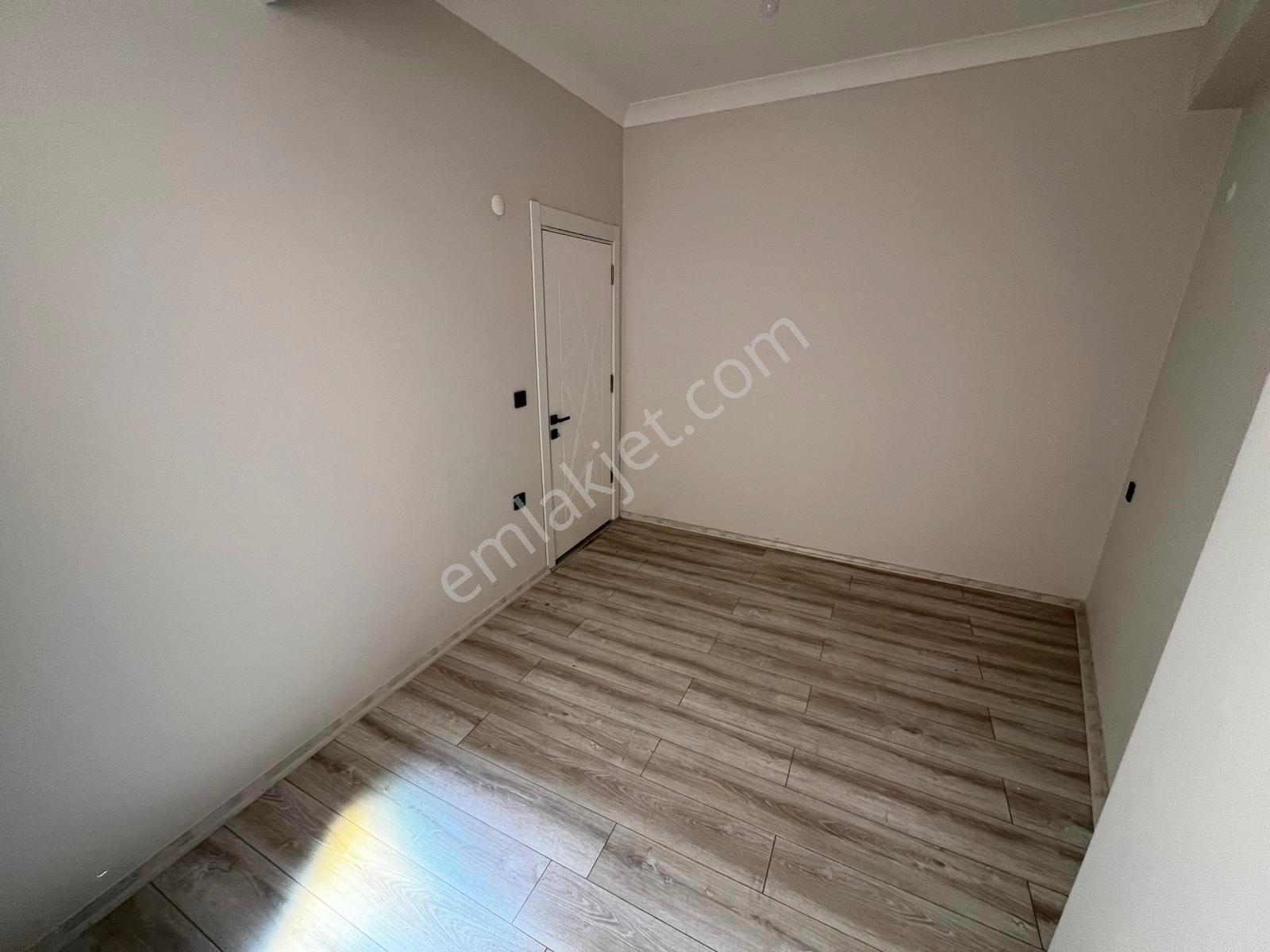▀güçten Kadıköyde Devasa Teraslı Ebeveynli Sıfır Bina 4+1 Dublex - Görsel 3