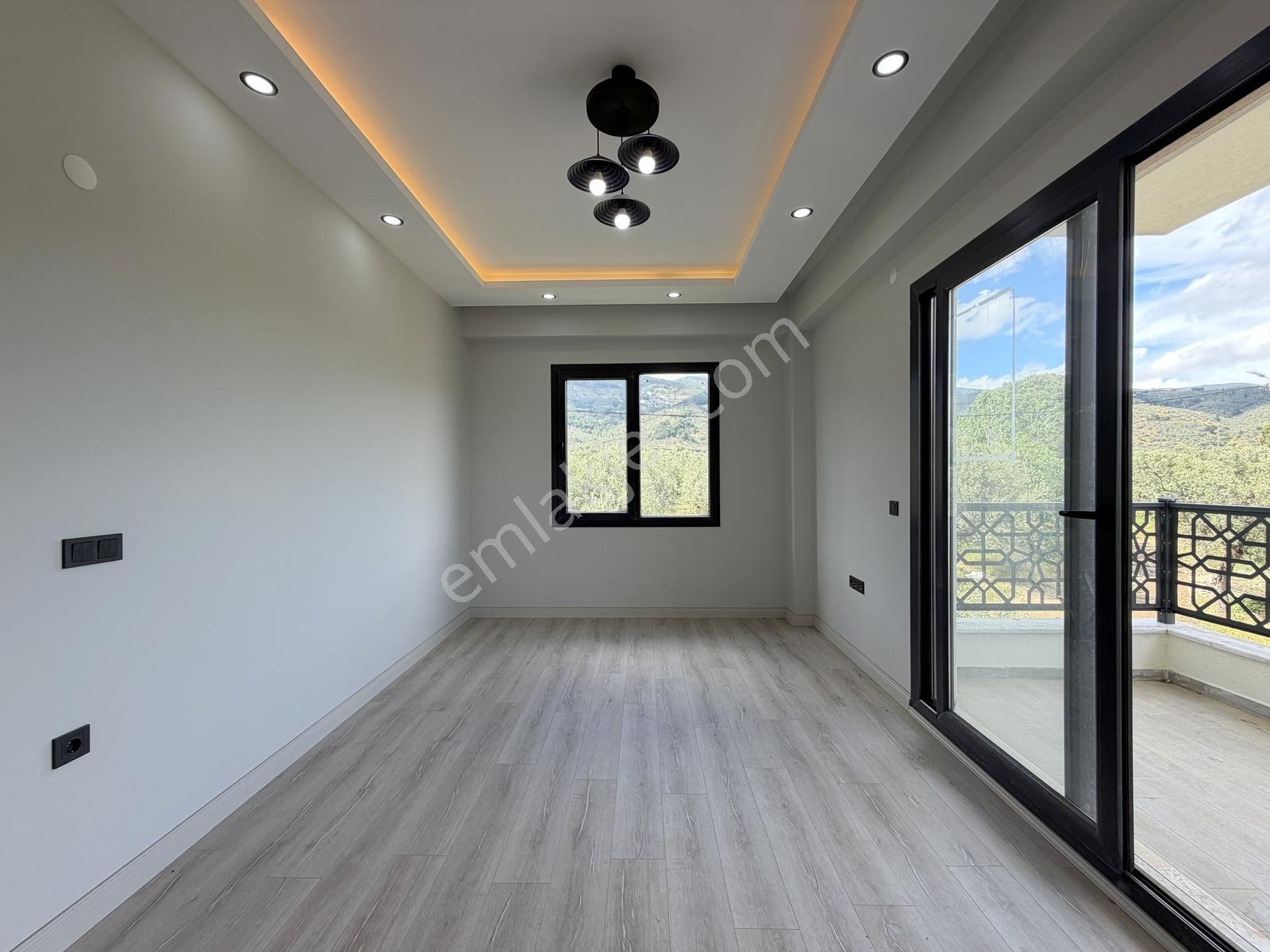 ▀güç'ten Gürede Kazdağları Manzaralı Lüx Tasarım Sıfır 2+1 Daire - Görsel 9