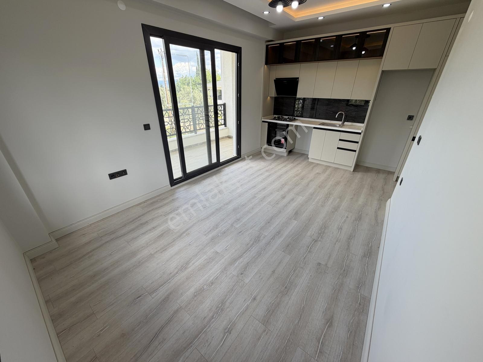 ▀güç'ten Gürede Kazdağları Manzaralı Lüx Tasarım Sıfır 2+1 Daire - Görsel 17