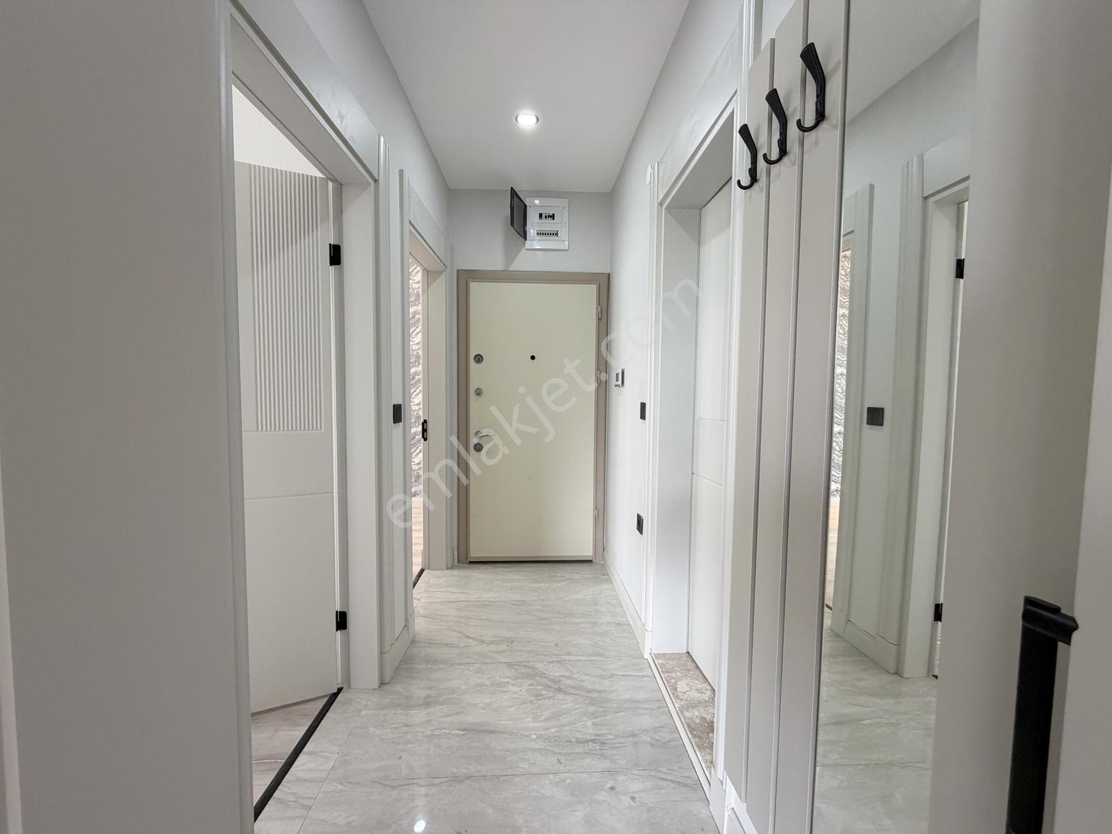 ▀güç'ten Güre'de Geniş Bahçeli Kazdağı Manzaralı Sıfır 2+1 Daire - Görsel 14