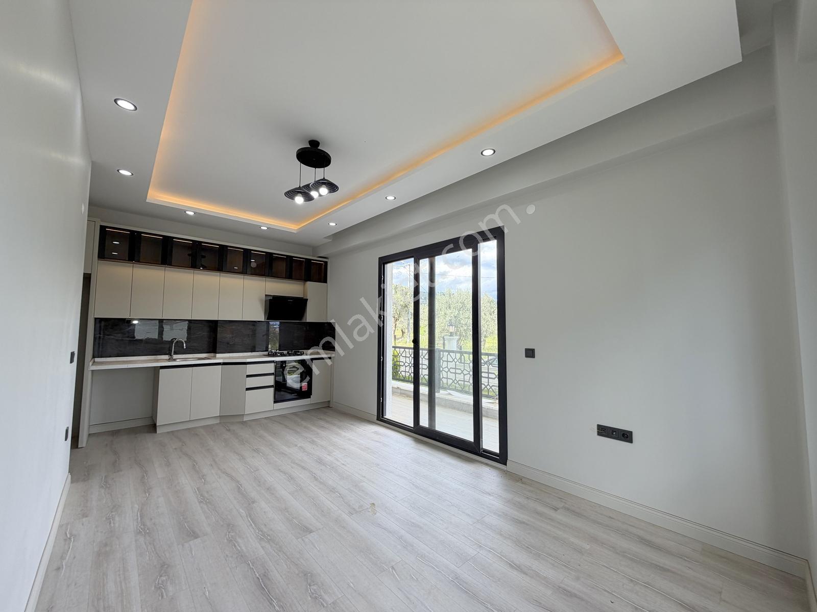 ▀güç'ten Güre'de Geniş Bahçeli Kazdağı Manzaralı Sıfır 2+1 Daire - Görsel 4