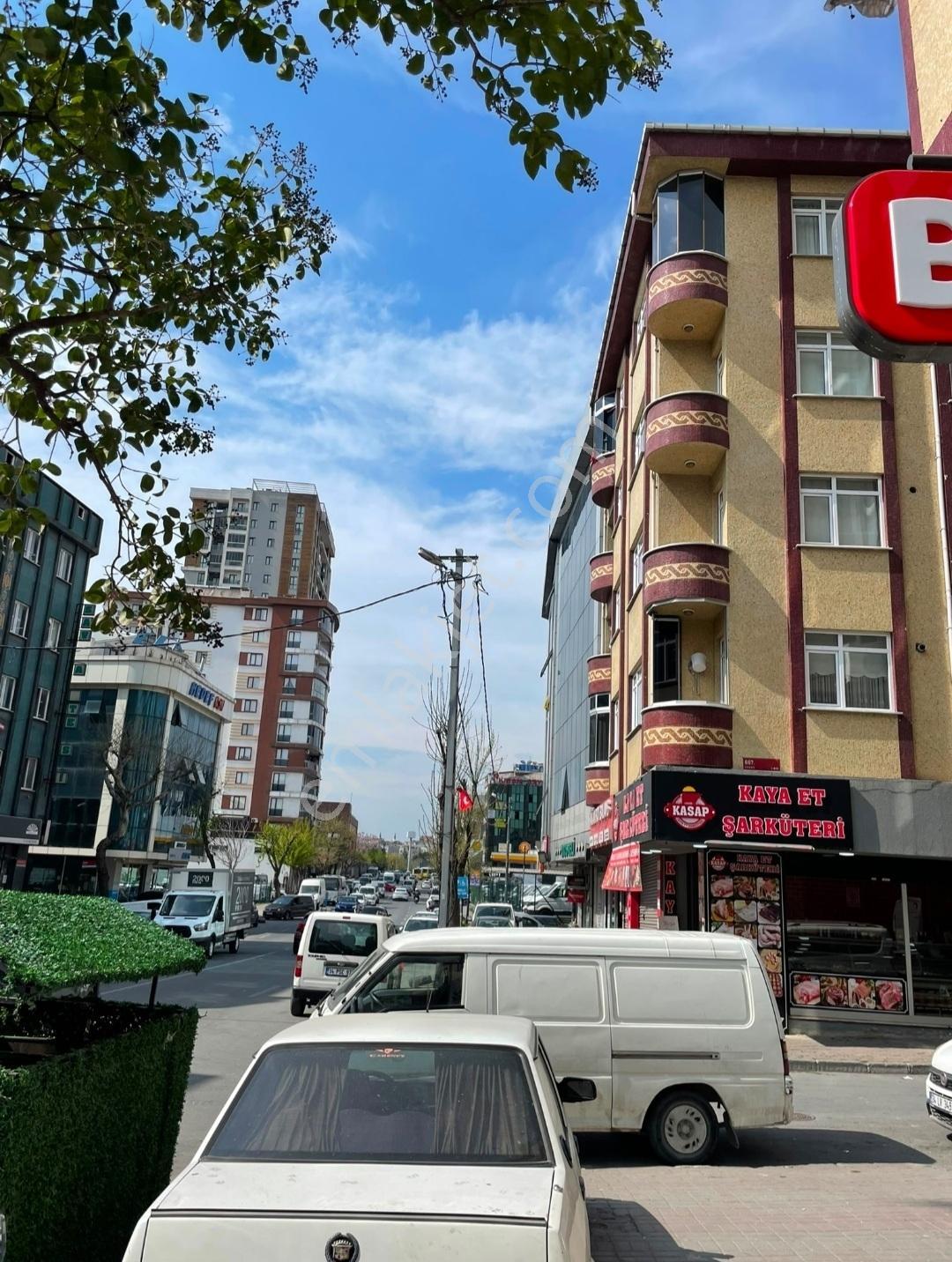 3 Katlı Kurumsal Kiracılı 1100 M2 Satılık Ticari Dükkanlar - Görsel 15