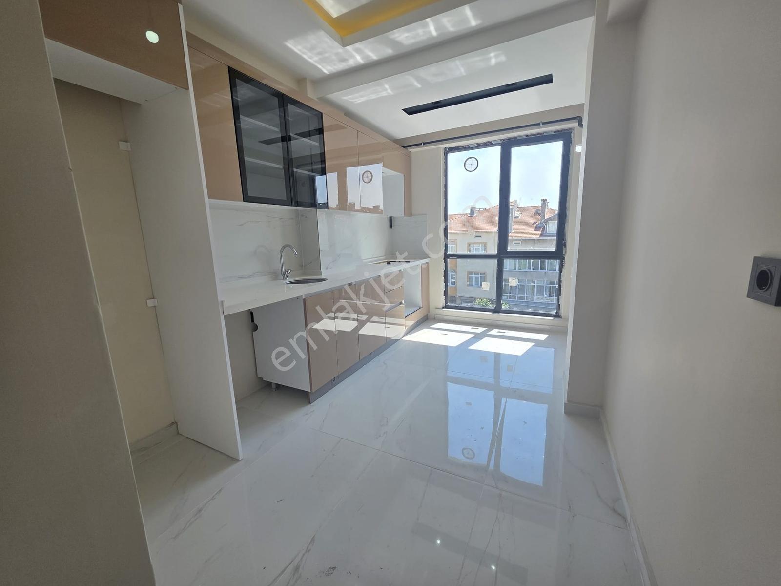 Hatip Mahallesinde 2+1 Güney Cephe İskanlı Satılık Daire - Görsel 7