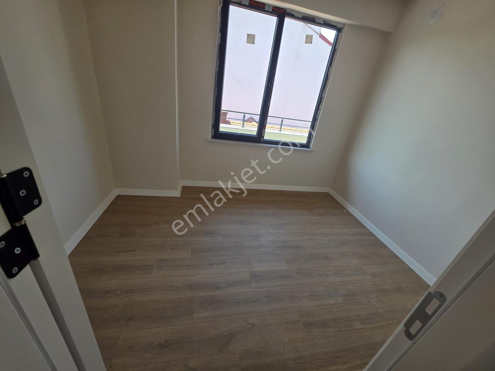 Hatip Mahallesinde 2+1 Güney Cephe İskanlı Satılık Daire - Görsel 9