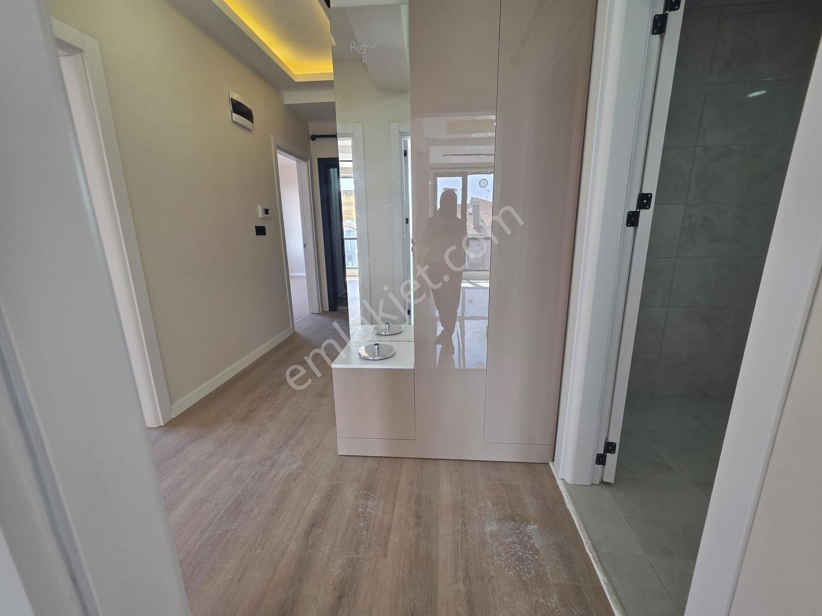 Hatip Mahallesinde 2+1 Güney Cephe İskanlı Satılık Daire - Görsel 12